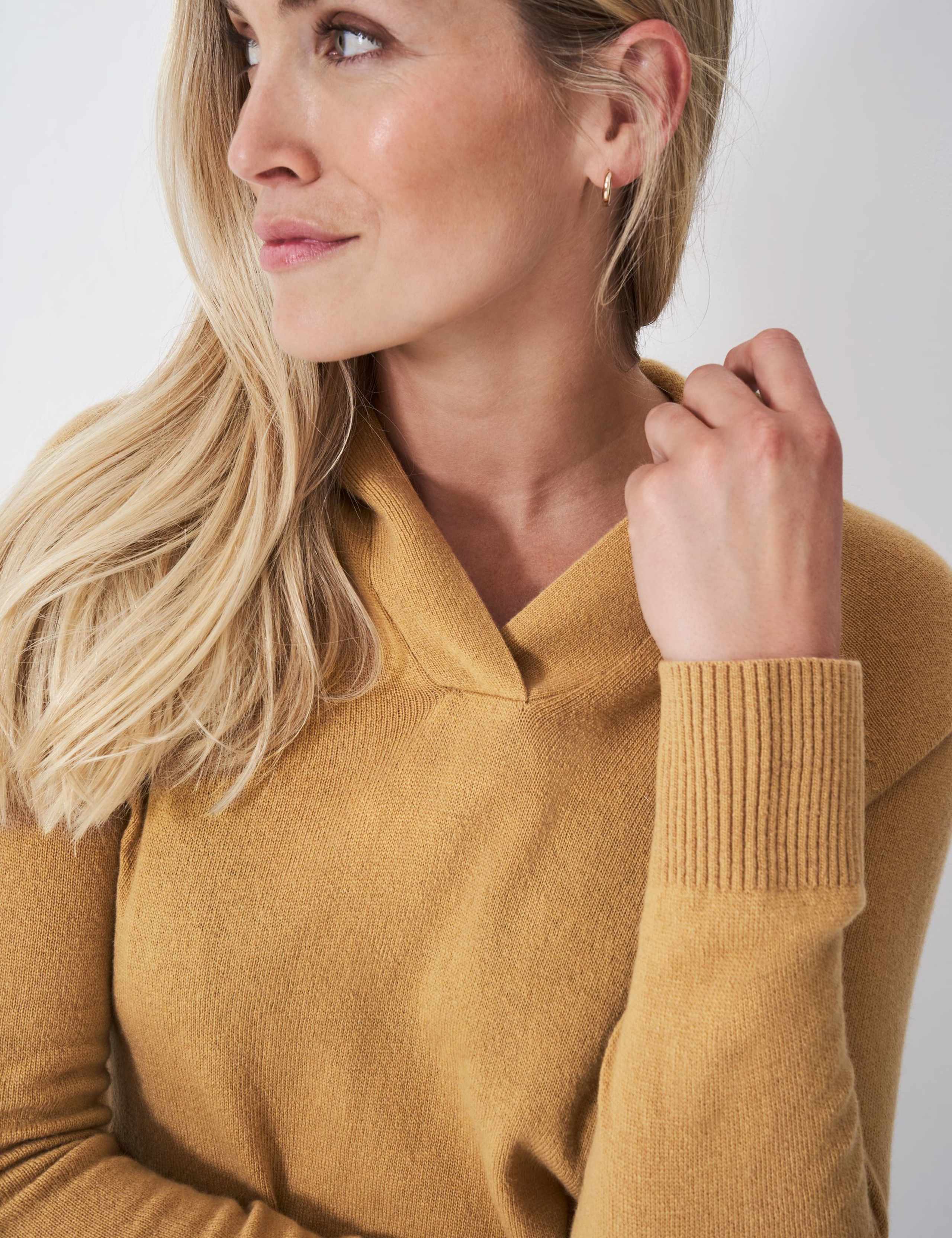 Wool Rich Textured V-Neck Hoodie 5 of 5