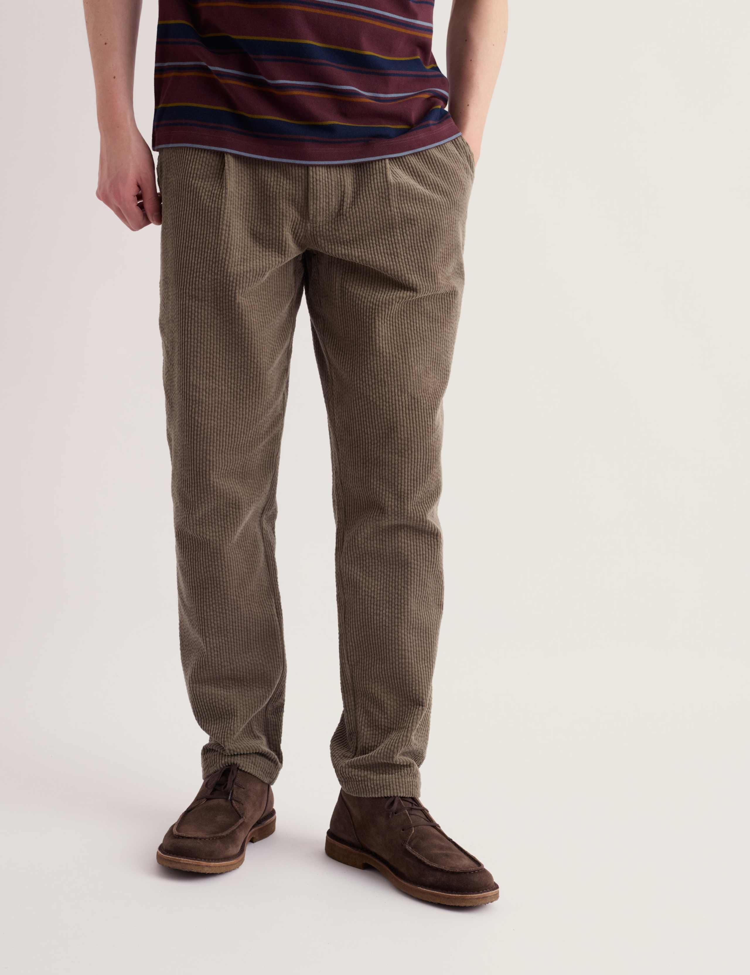 Men's Yeoman Relaxed Tapered Corduroy Trousers 5 of 5