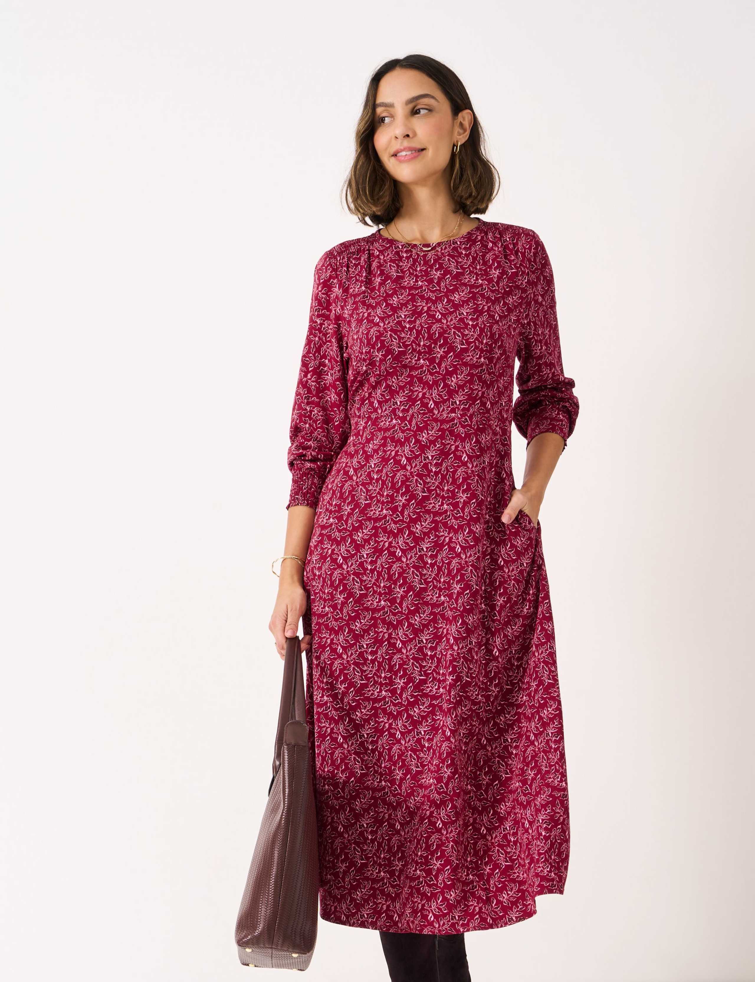 Floral Shirred Round Neck Midi Tea Dress 3 of 5