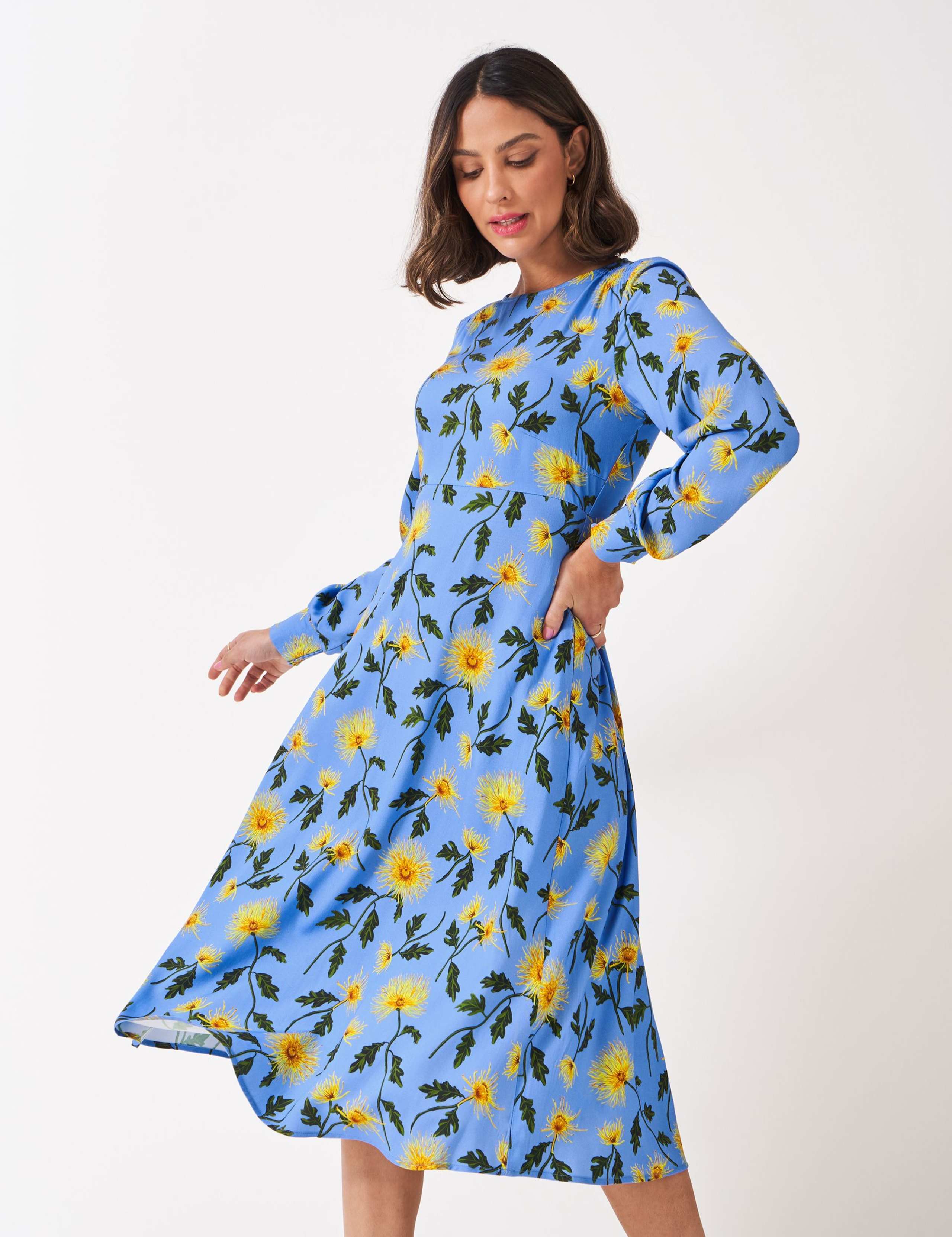 Floral Shirred Round Neck Midi Tea Dress 5 of 5
