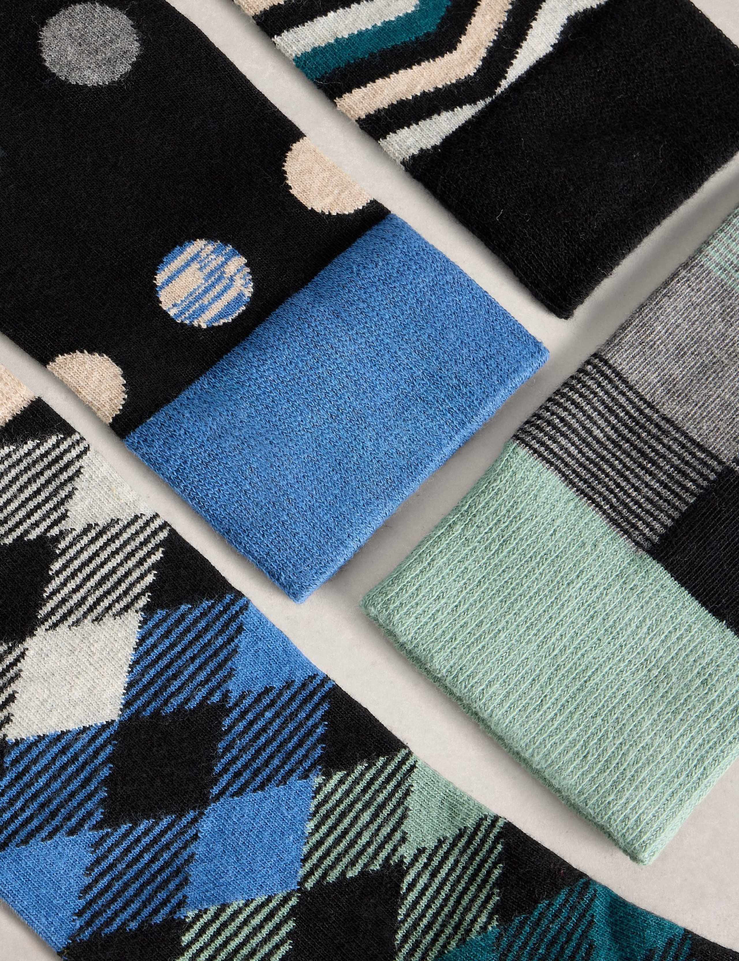 4pk Geometric Cotton Rich Socks 2 of 4