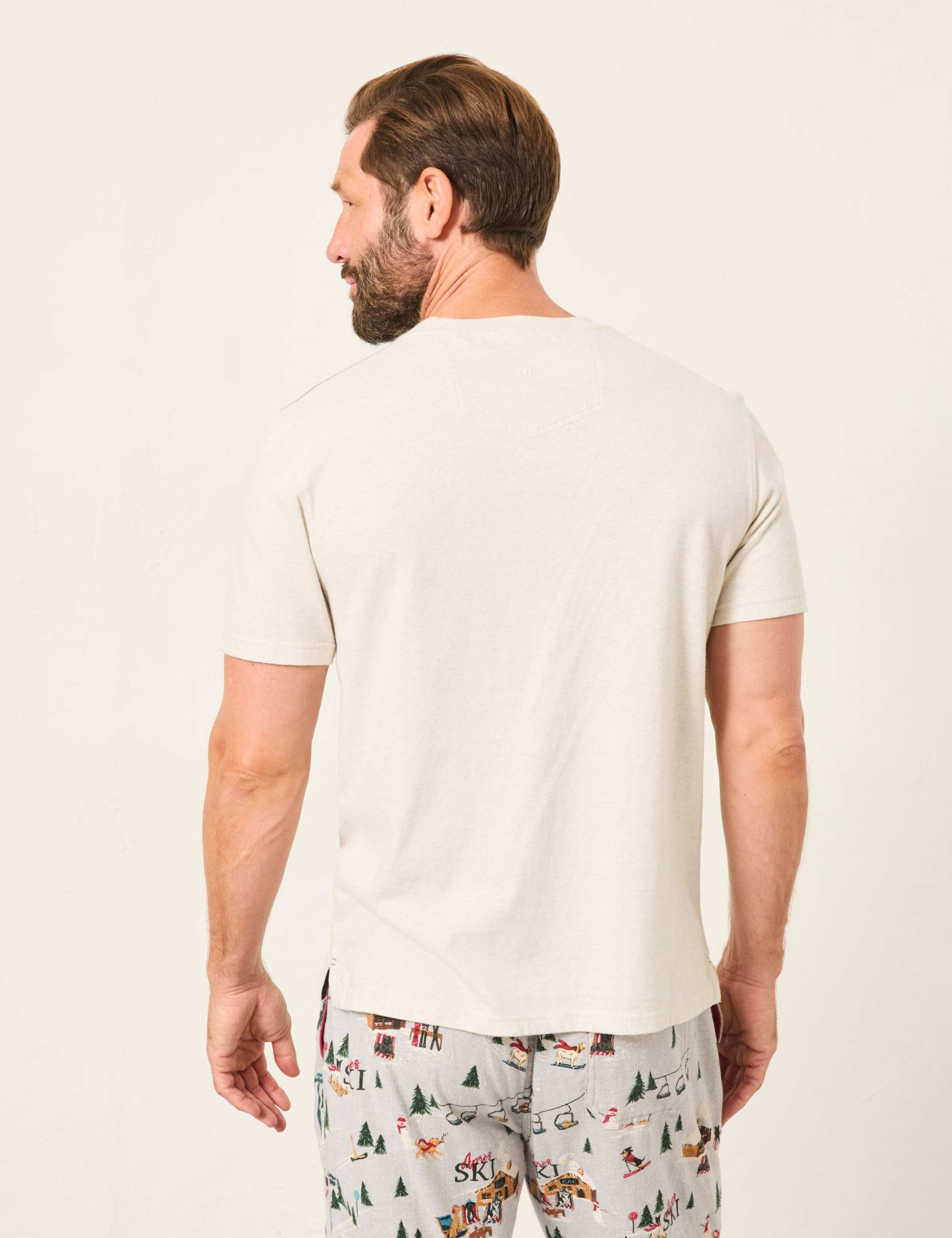 Pure Cotton Dog Graphic Crew Neck T-Shirt 4 of 6