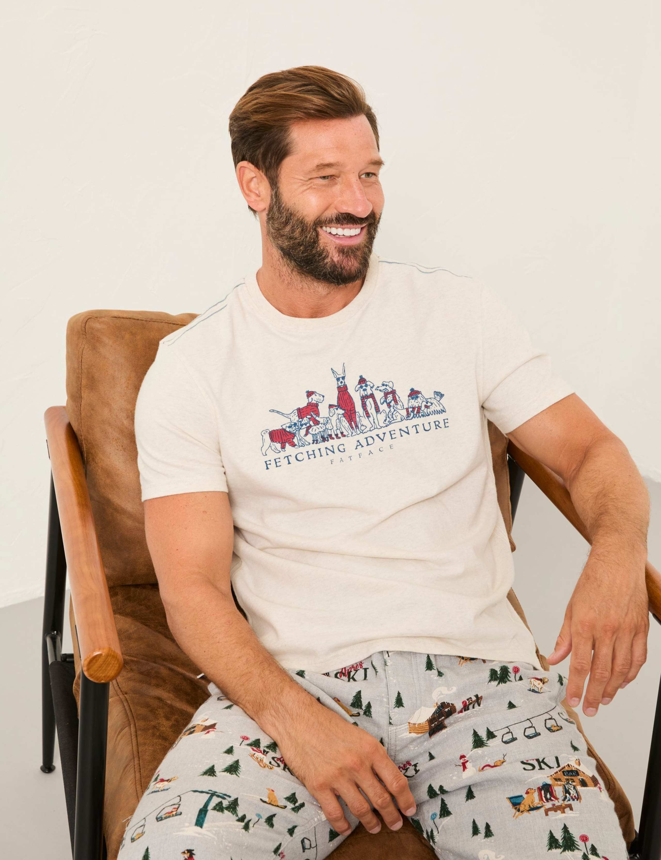 Pure Cotton Dog Graphic Crew Neck T-Shirt 5 of 6