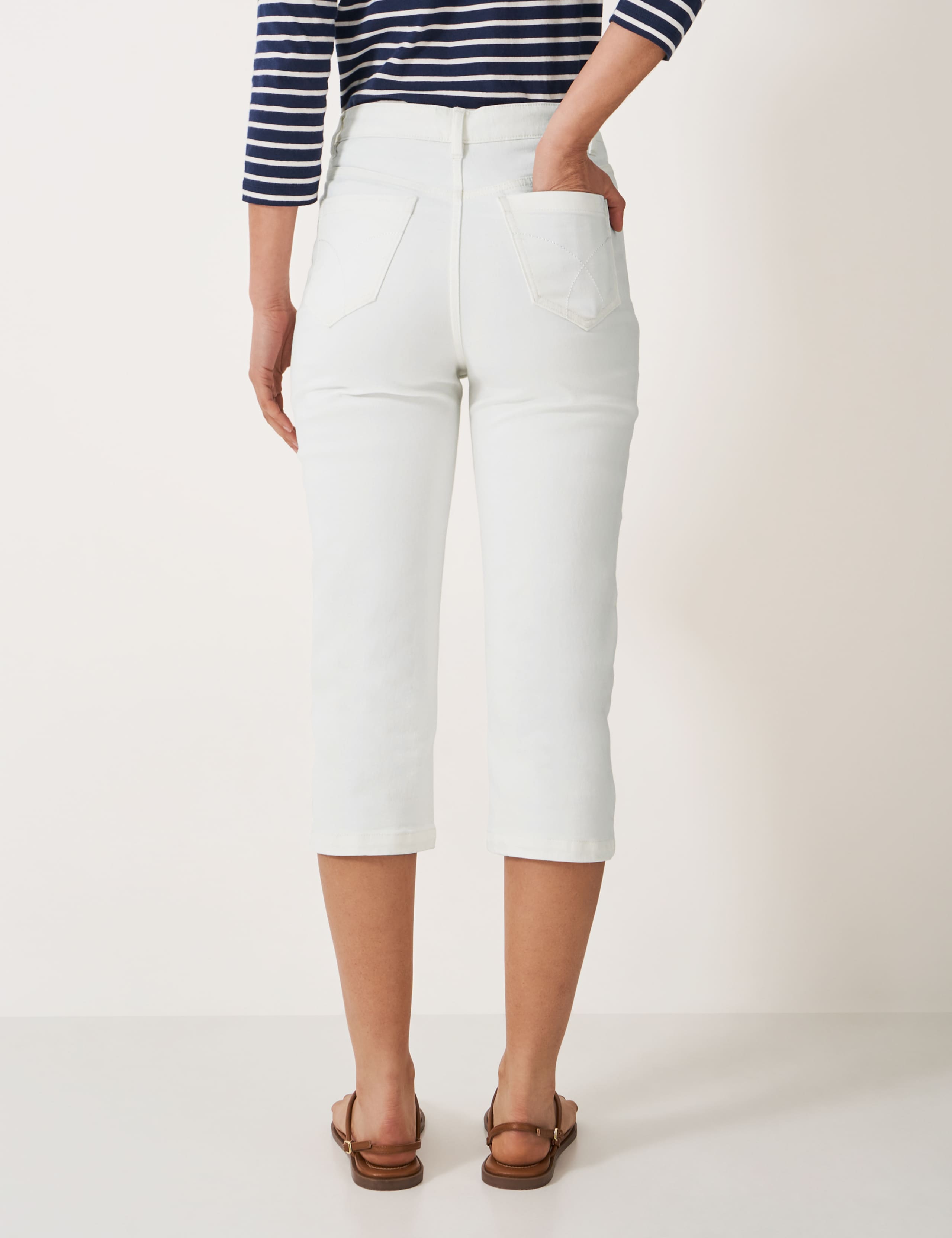 Skinny Cropped Jeans 4 of 5