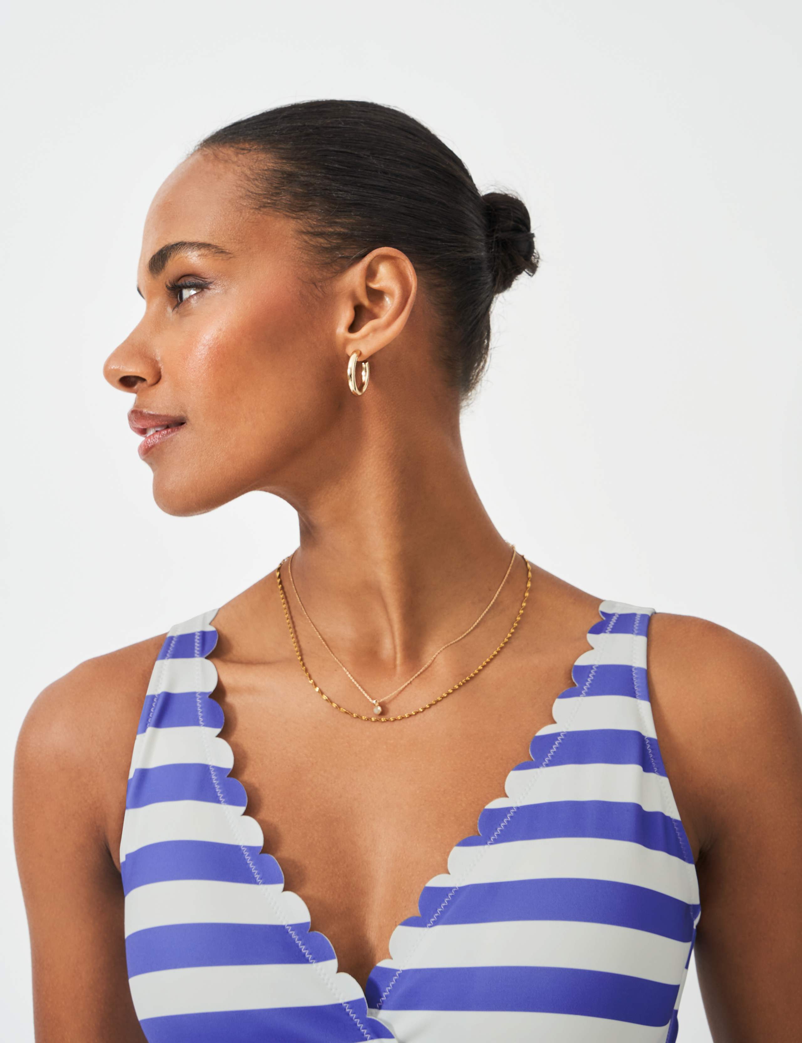 Striped Padded Scallop V-Neck Swimsuit 5 of 5