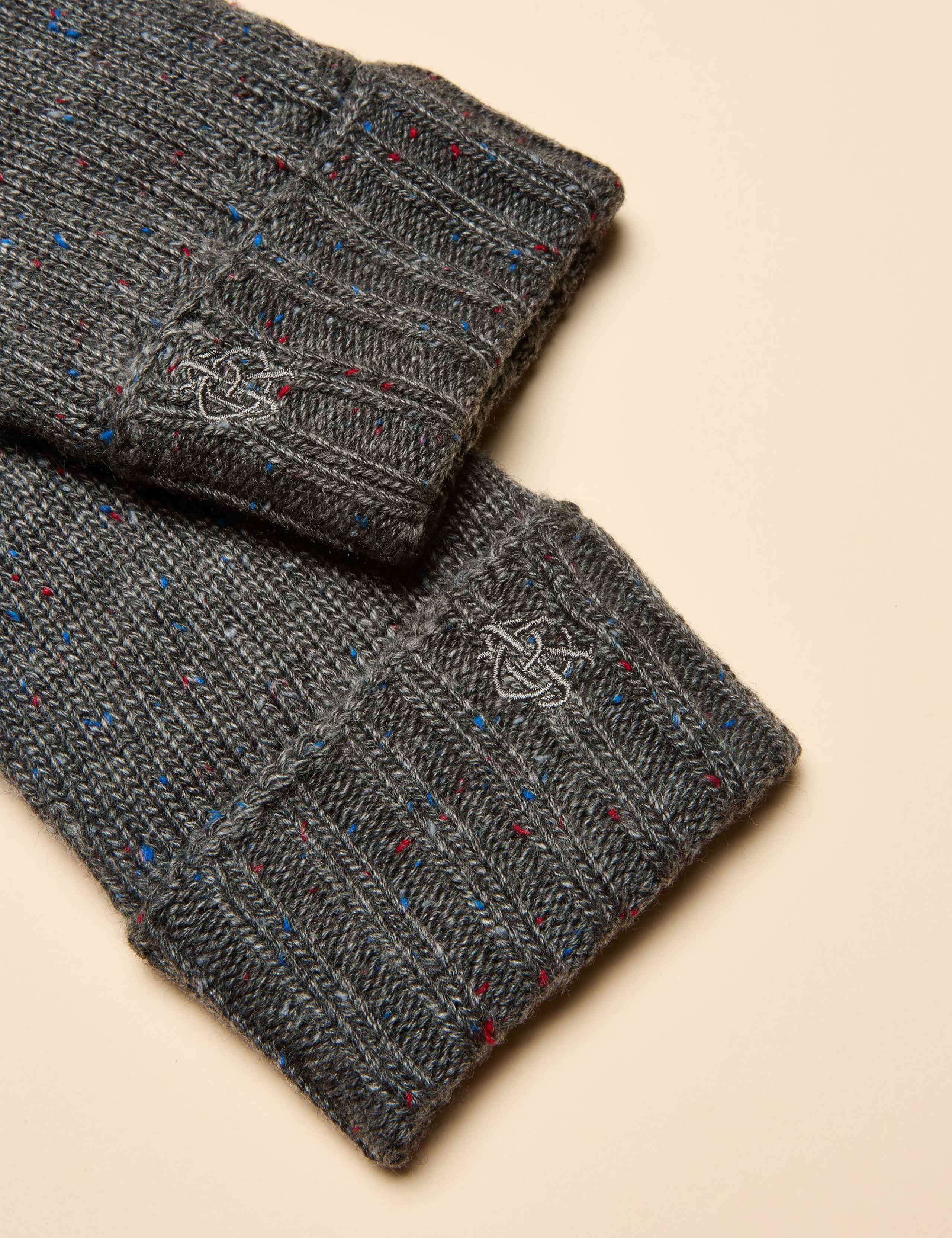 Textured Thermal Gloves 2 of 3