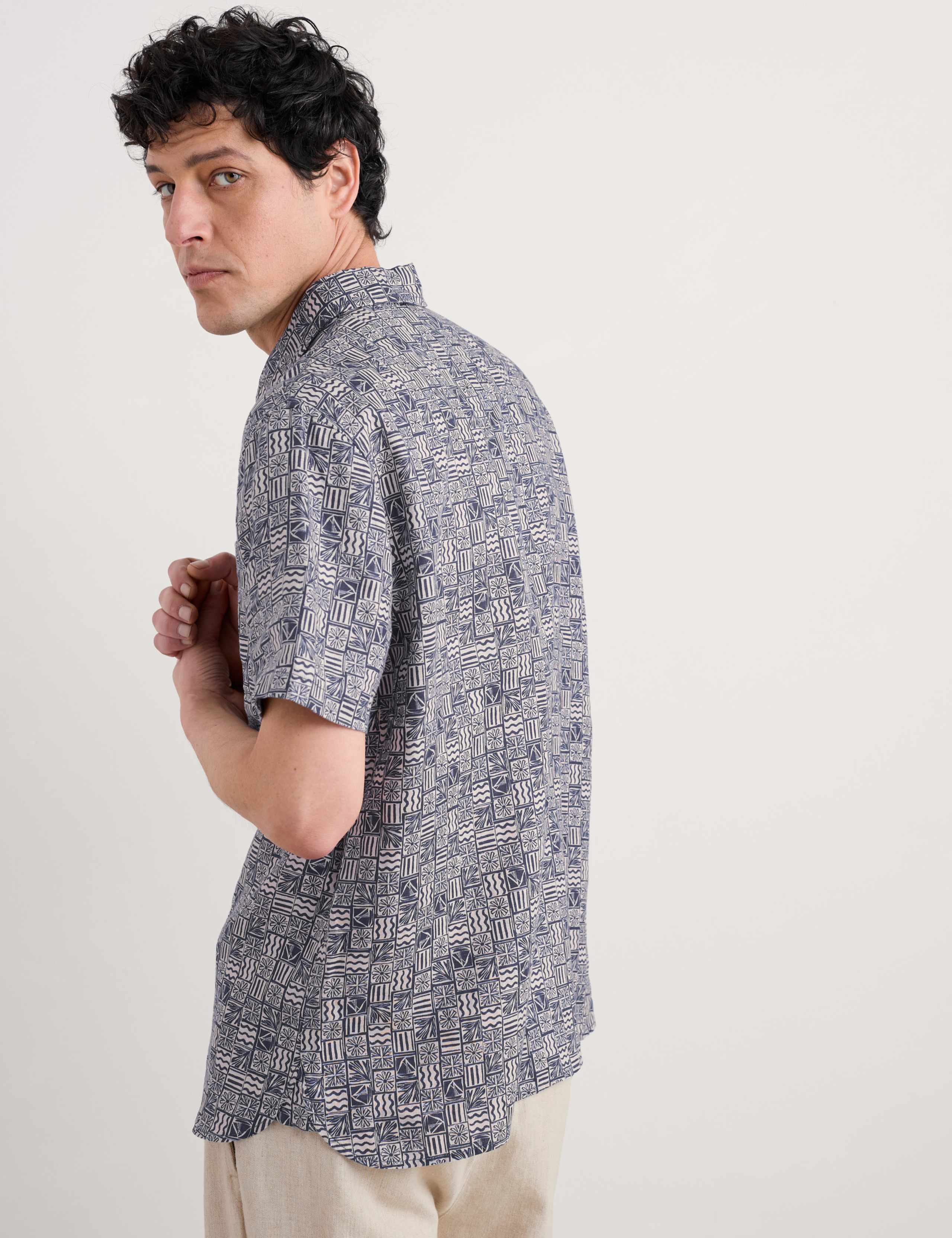 Pure Linen Blue Heron Shirt 3 of 5