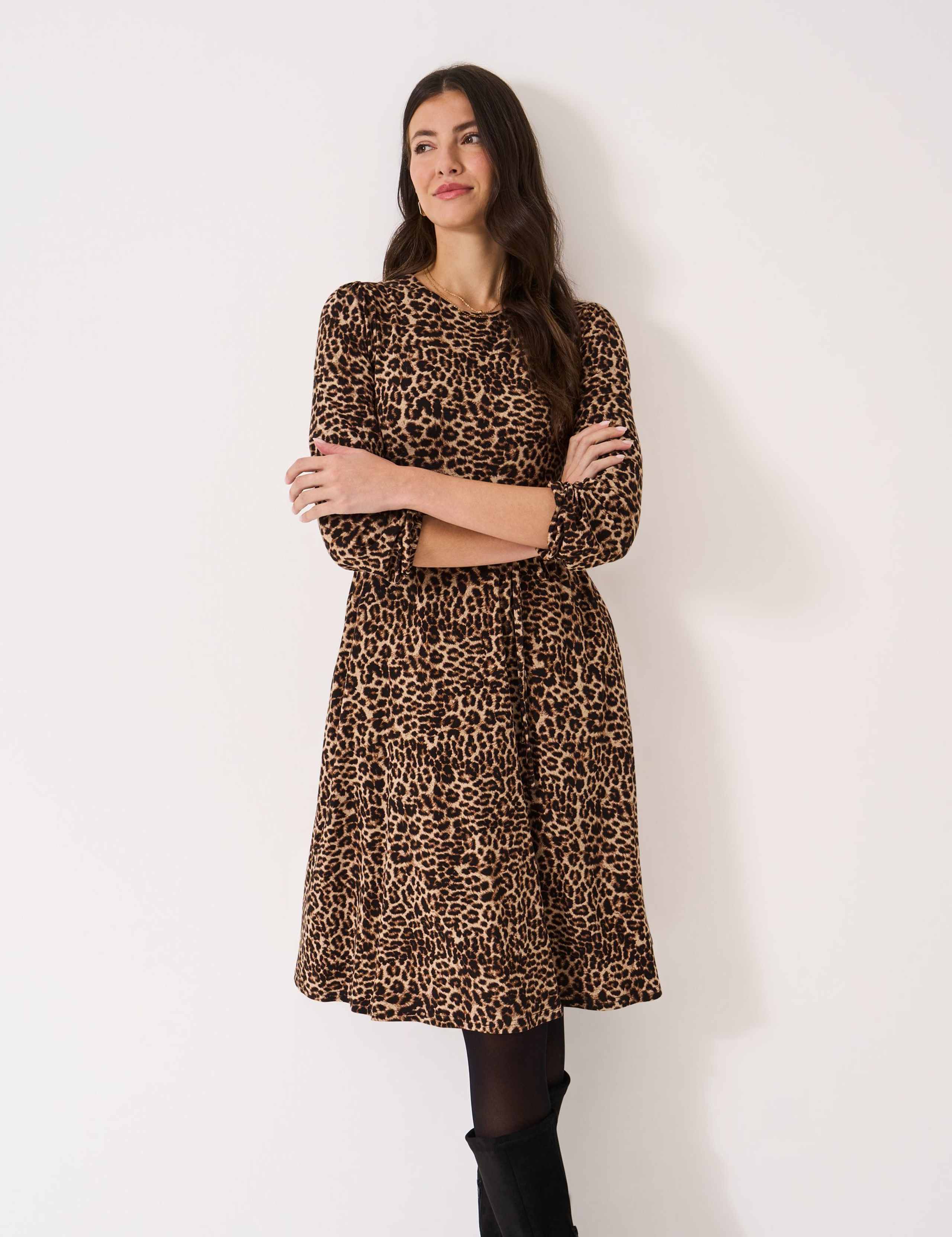 Jersey Leopard Print Knee Length Dress 4 of 5
