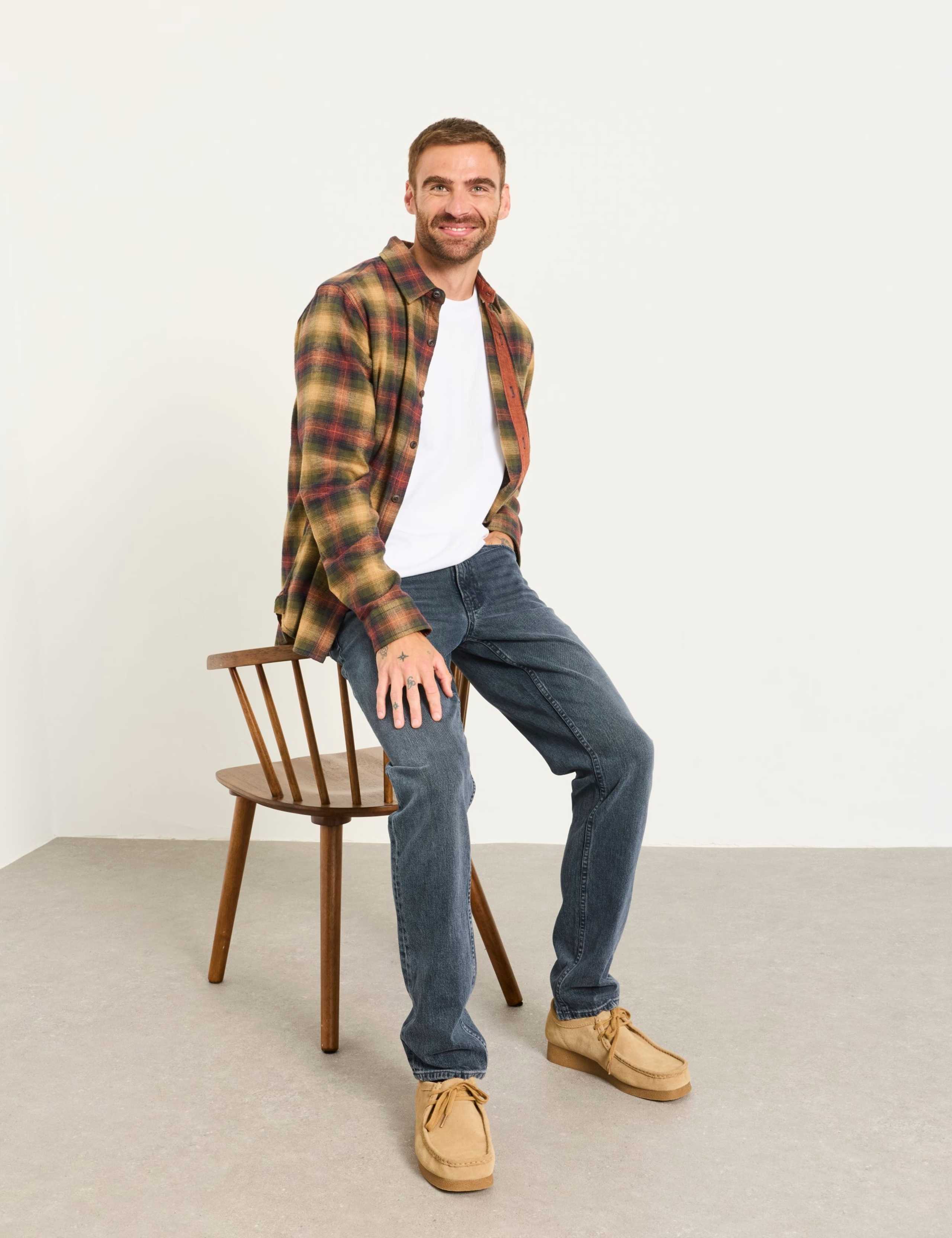 Slim Fit Stretch Jeans 3 of 6