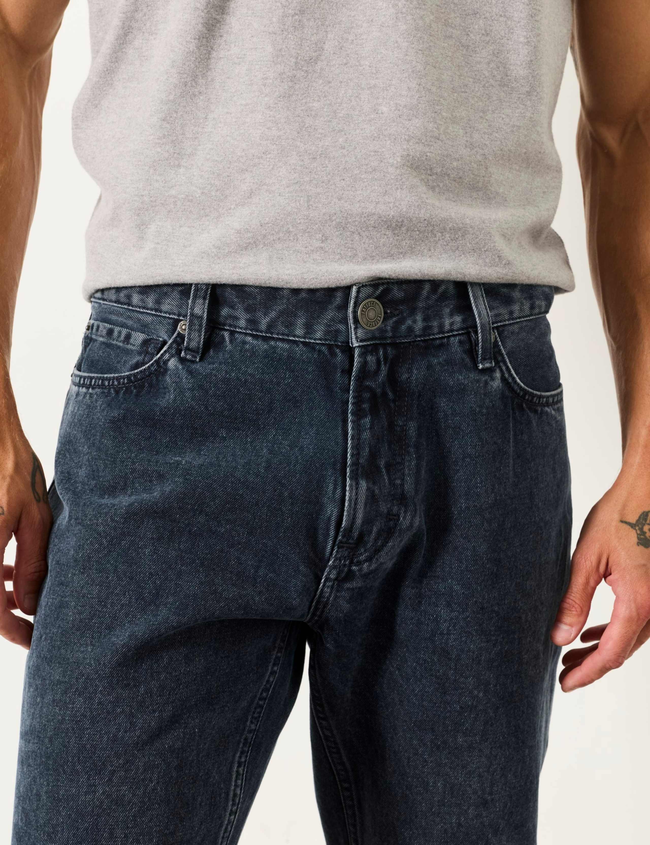 Straight Fit Jeans 6 of 7