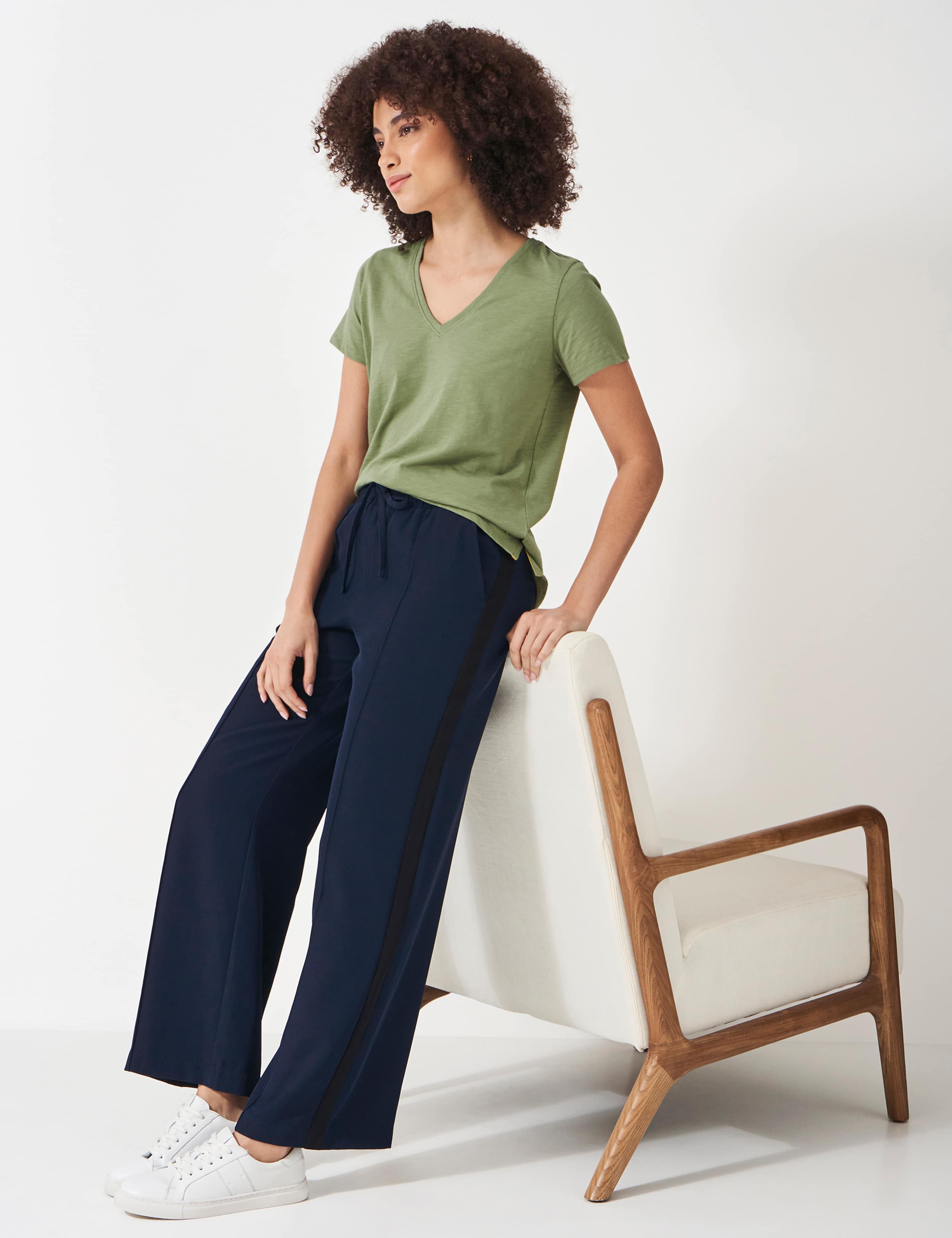 Pure Cotton Slub V-Neck T-Shirt 3 of 5