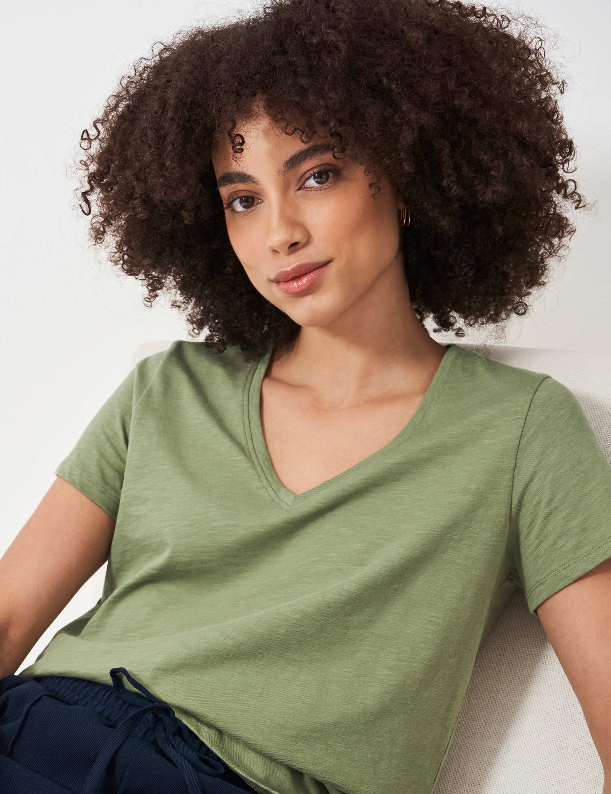 Pure Cotton Slub V-Neck T-Shirt 5 of 5