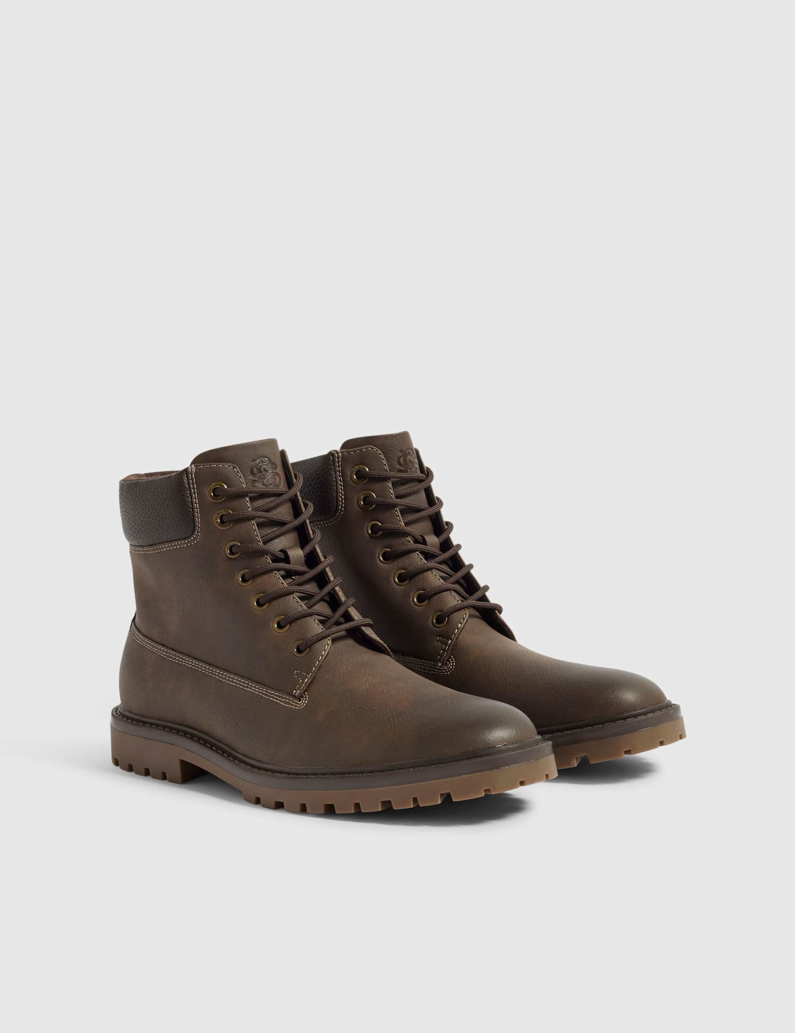 Padded Collar Lace Up Chukka Boots 2 of 5
