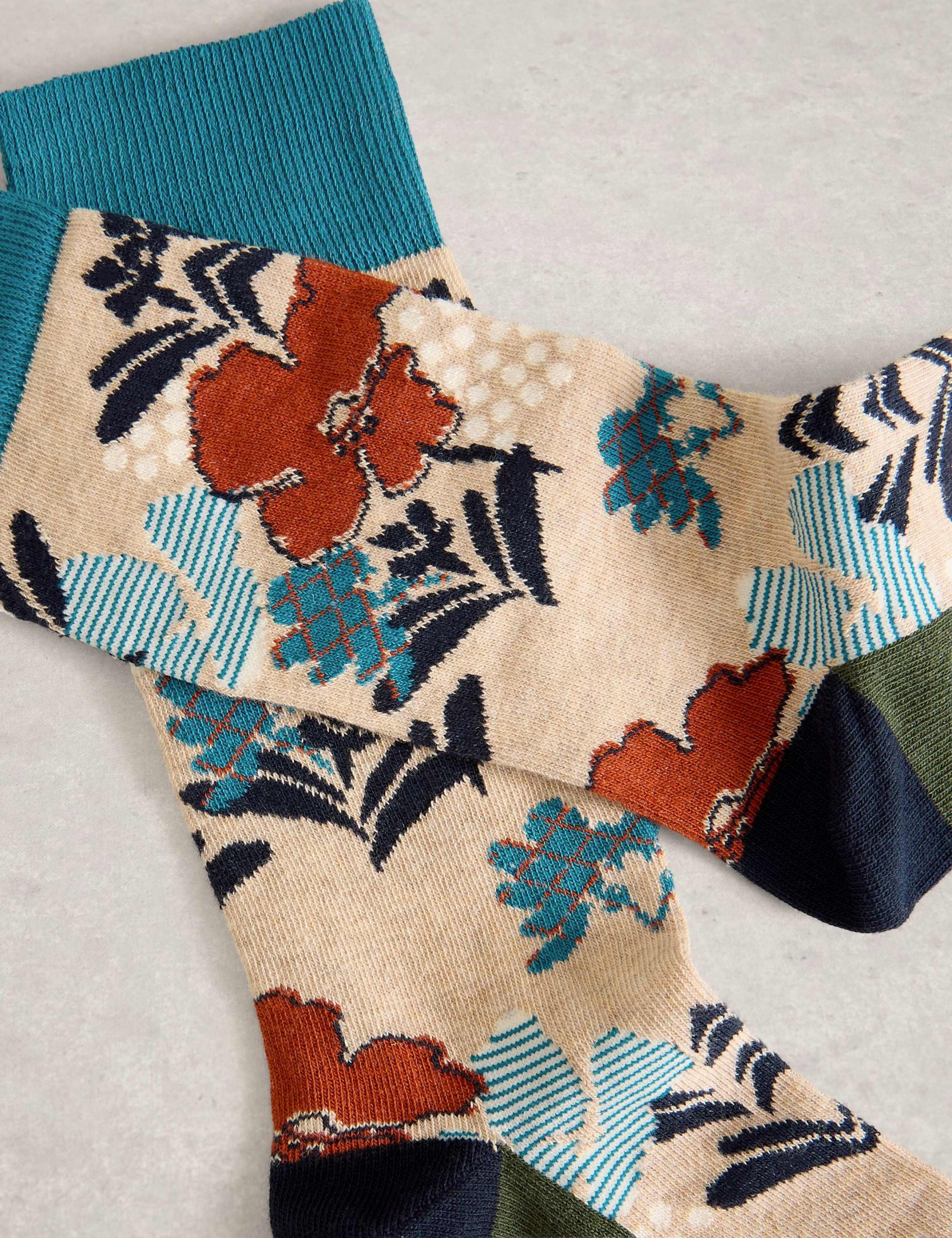 Cotton Rich Hawaiian Floral Socks 2 of 2