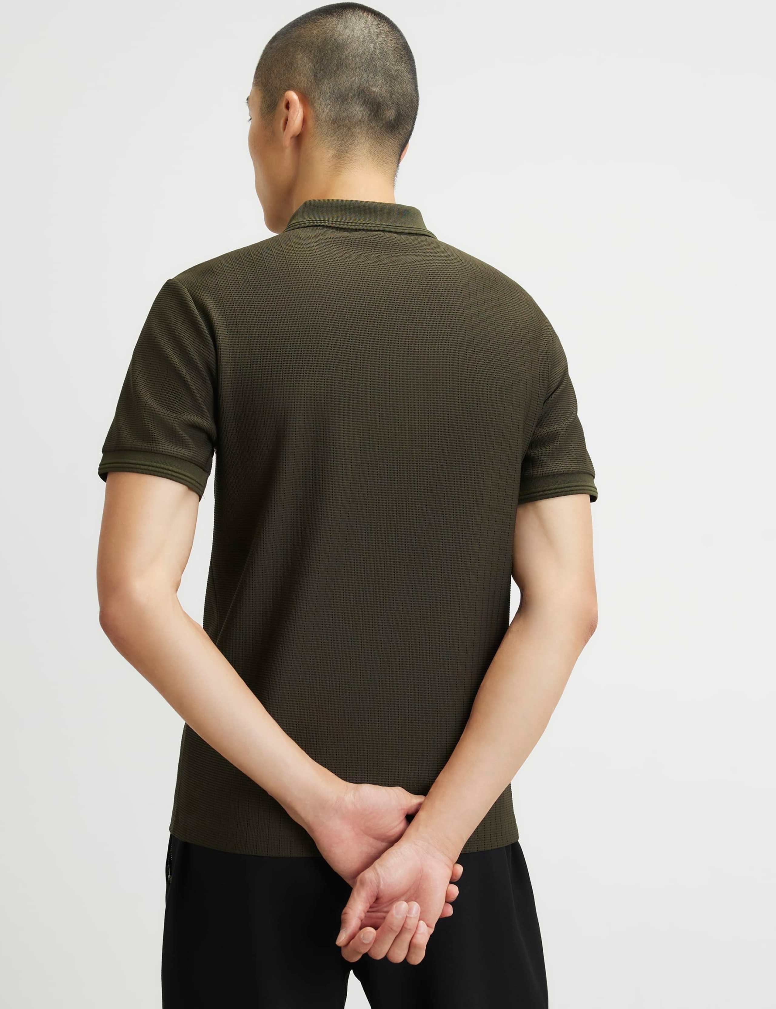 Textured Zip Up Short Sleeve Polo Shirt 3 of 6