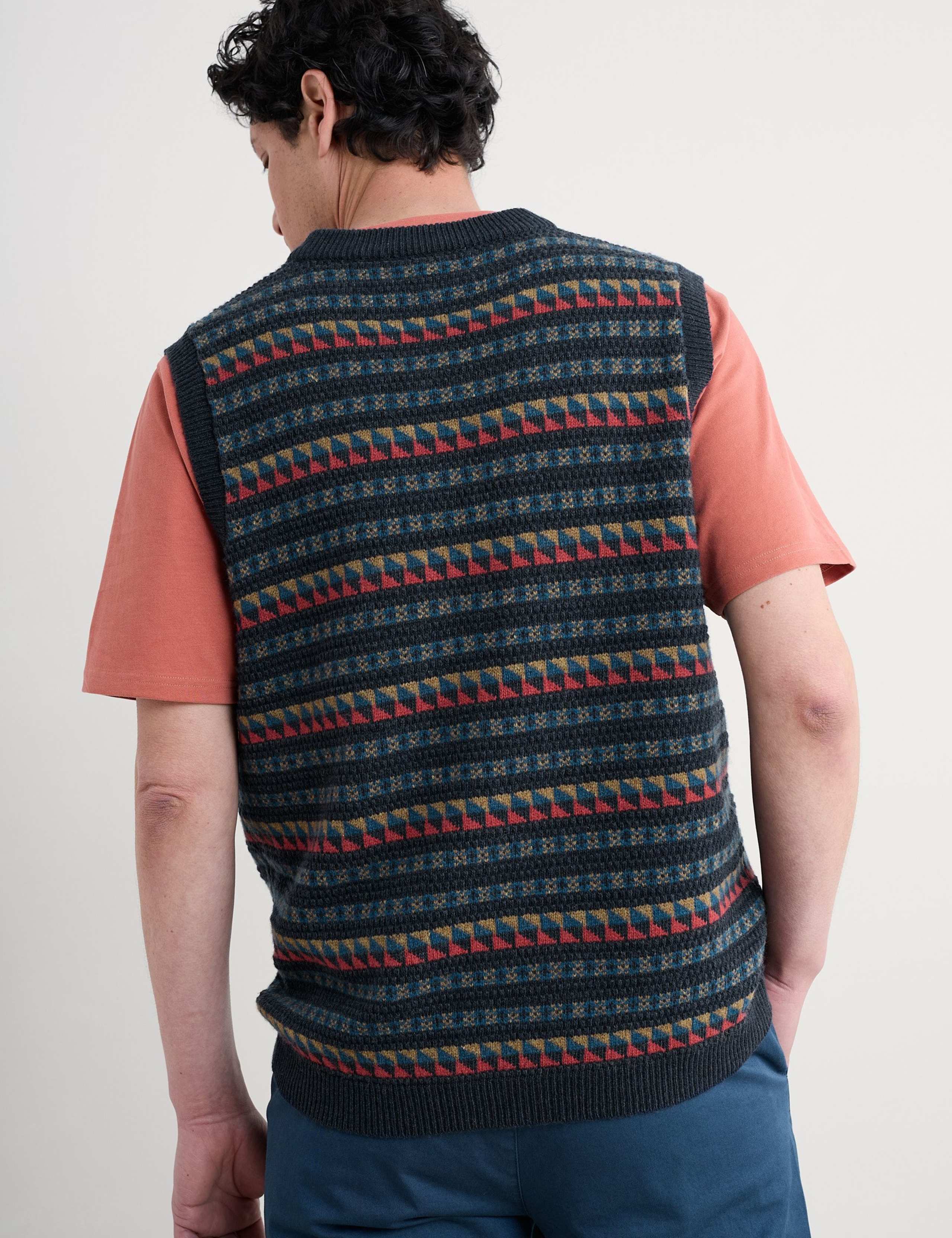 Lambswool Rich Fair Isle V-Neck Vest 4 of 5