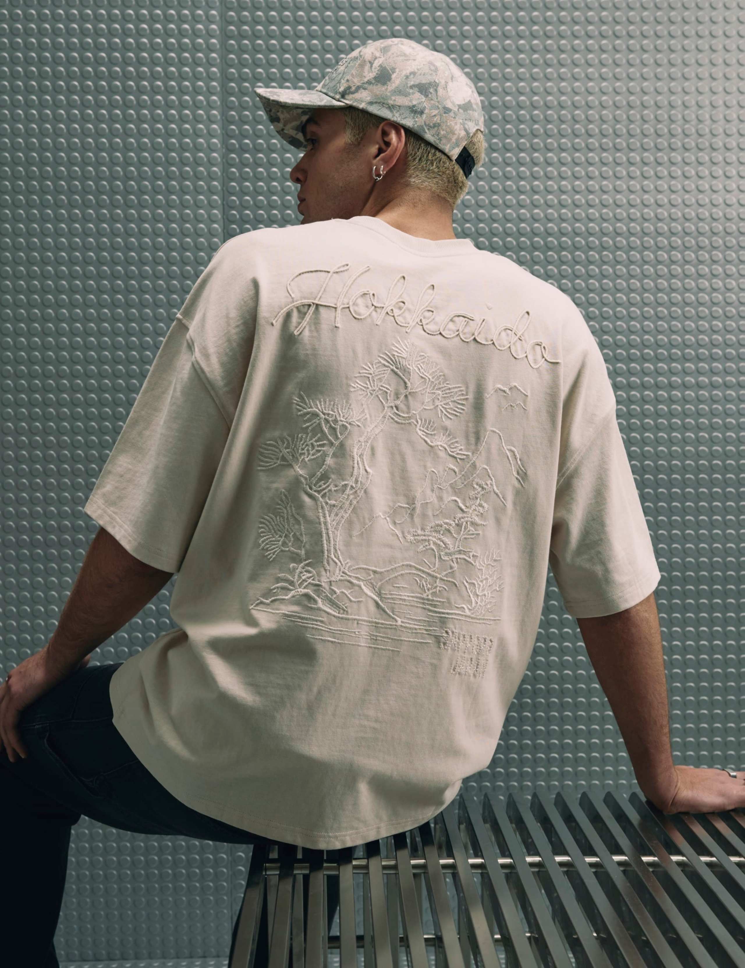 Oversized Cotton Embroidered T-Shirt 3 of 6