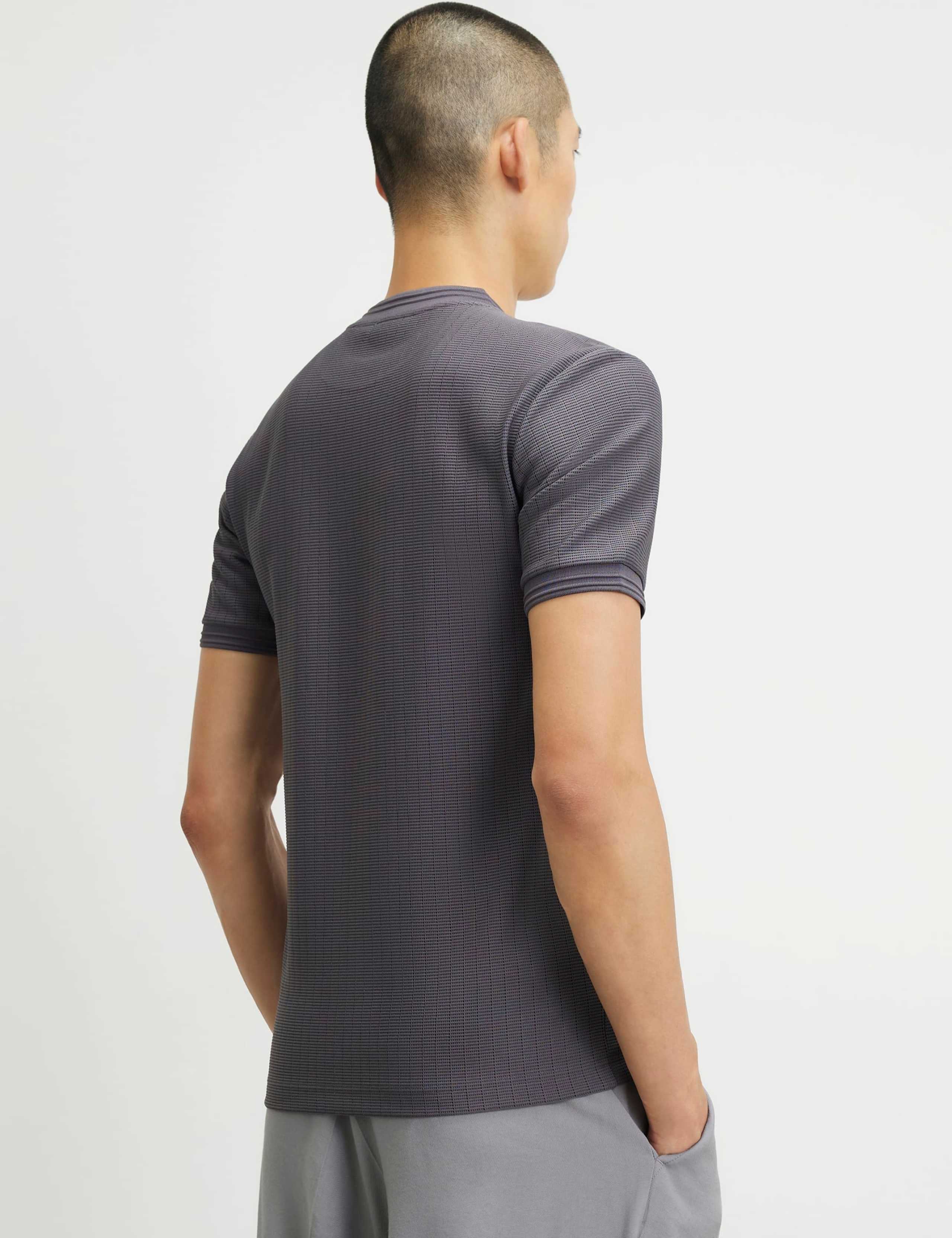 Slim Fit Textured Short Sleeve T-Shirt 4 of 6
