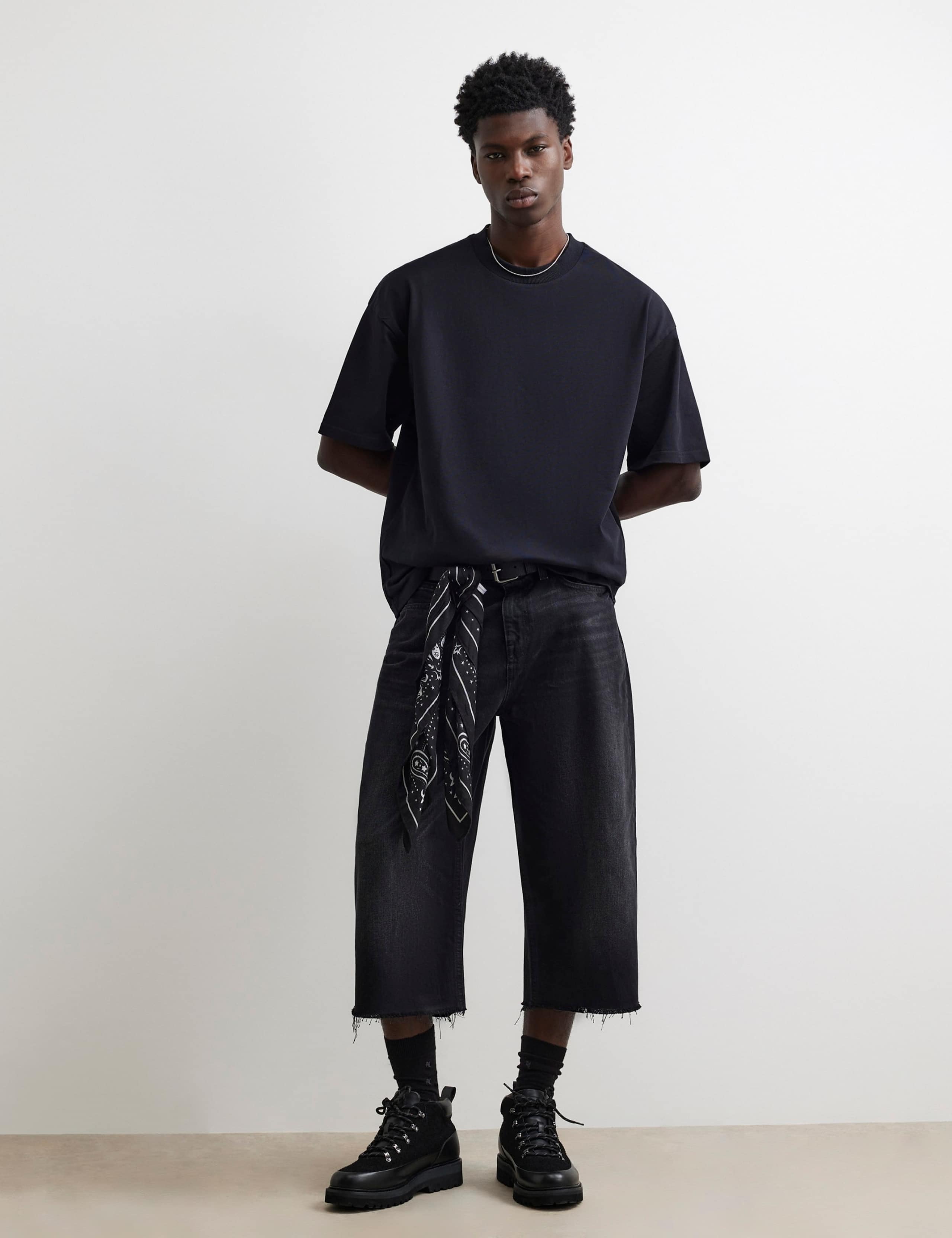 Oversized Heavyweight Cotton T-Shirt 3 of 7