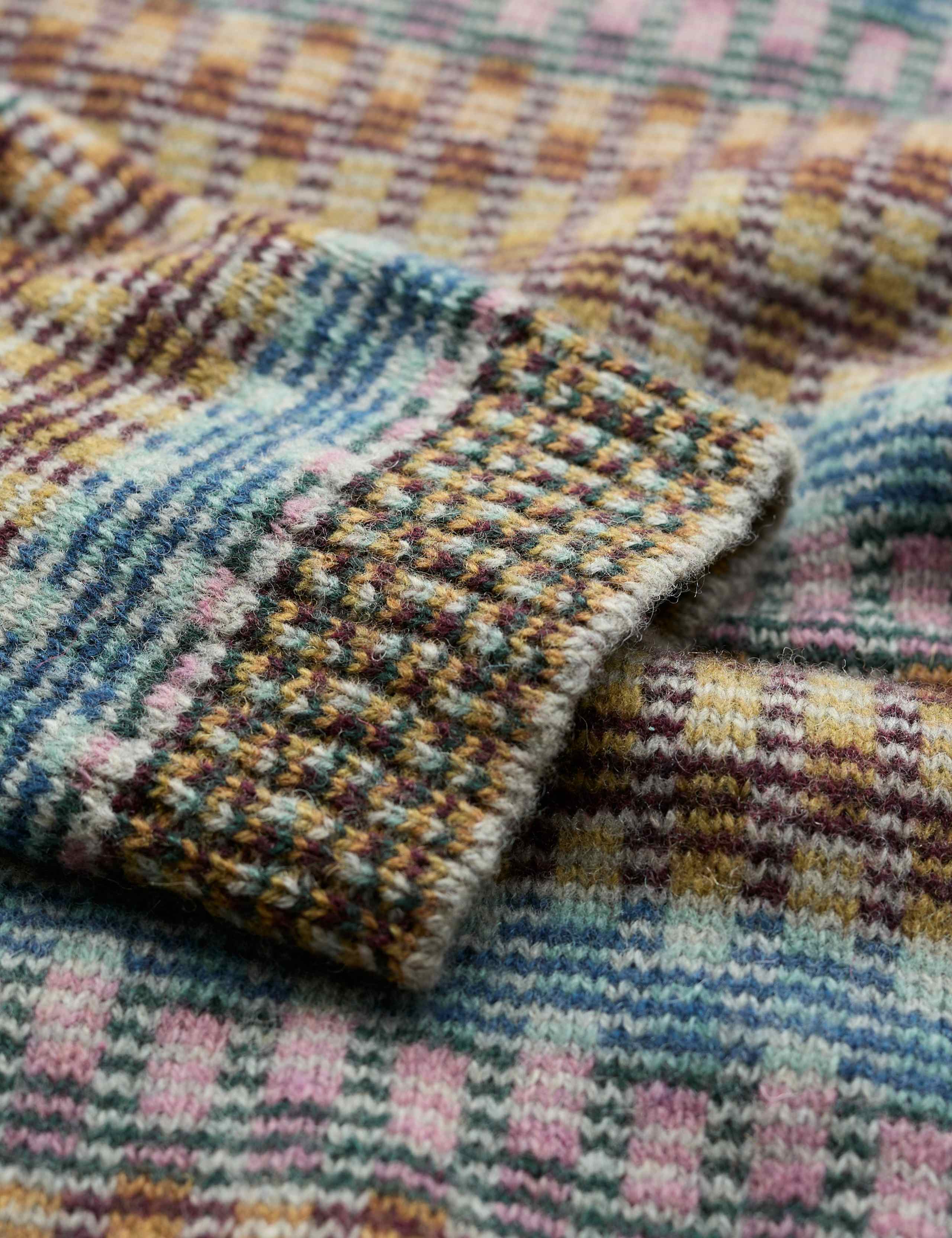 Lambswool Rich Cable Crew Neck Jumper 4 of 5