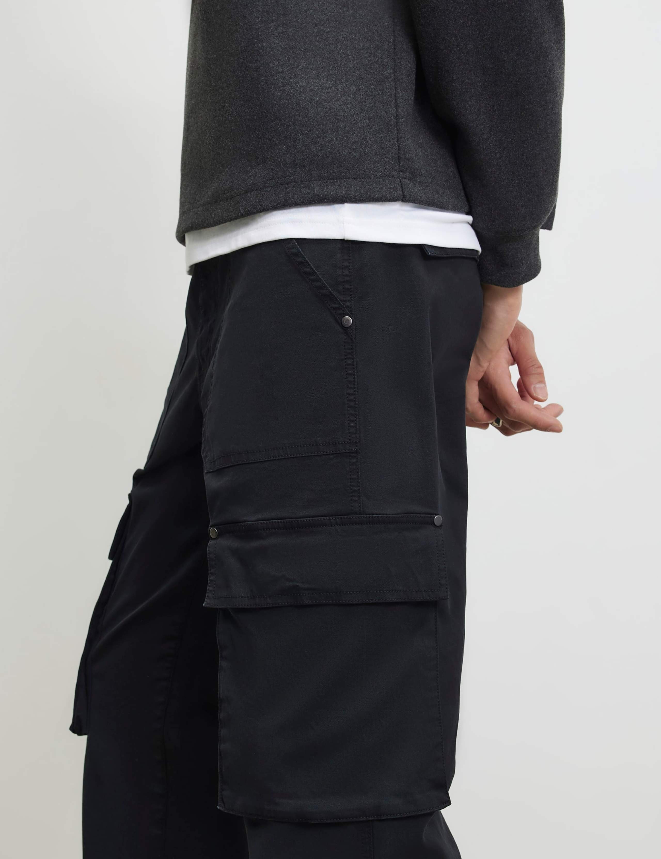 Regular Fit Cargo Trousers 3 of 6