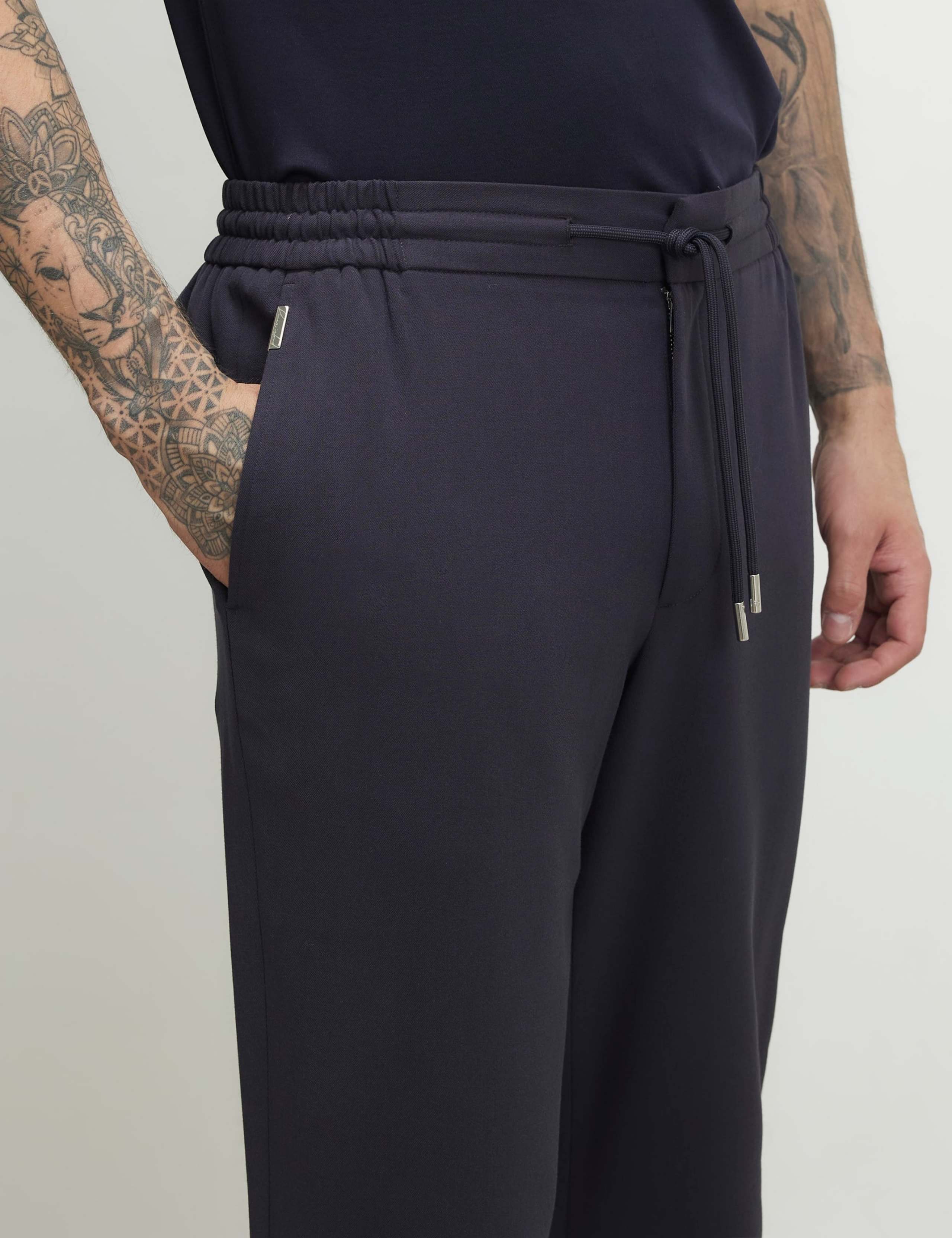 Elasticated Waist Slim Fit Joggers 3 of 6