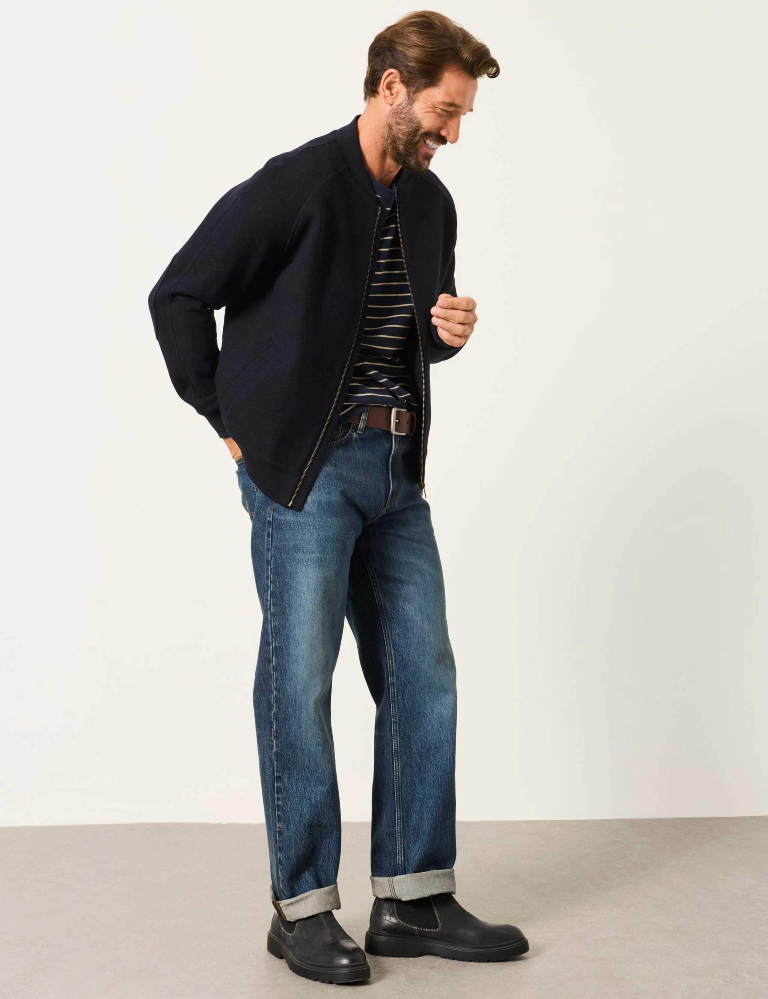 Relaxed Straight Fit Jeans 4 of 5