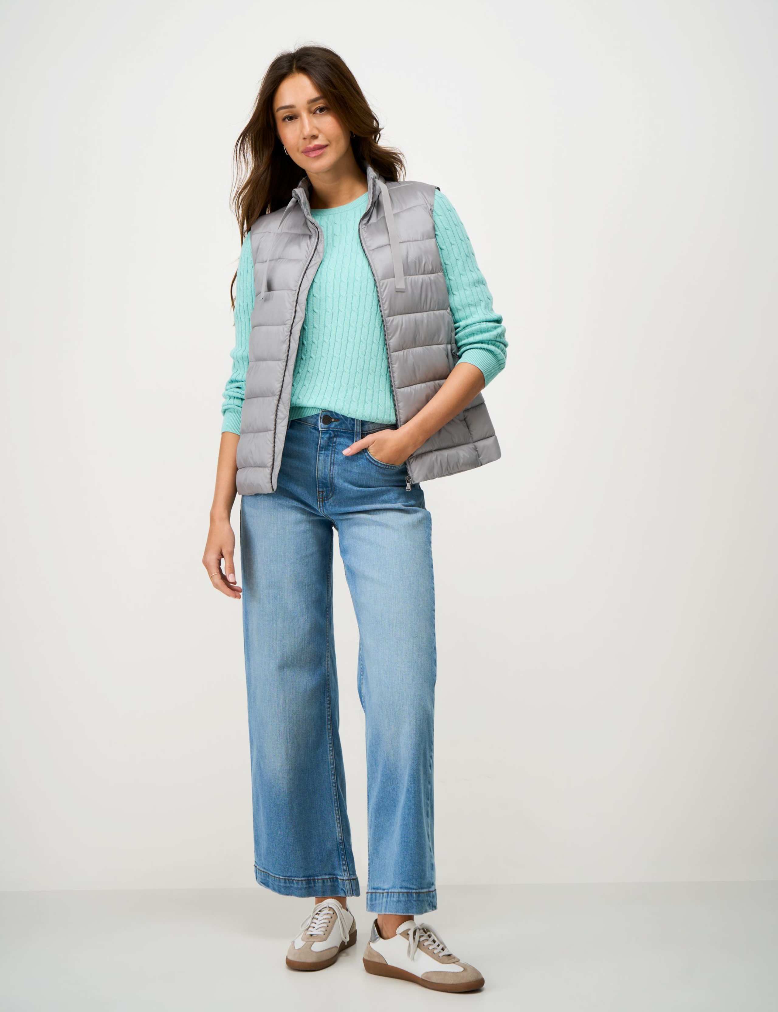 Metallic Padded Quilted Gilet 1 of 5
