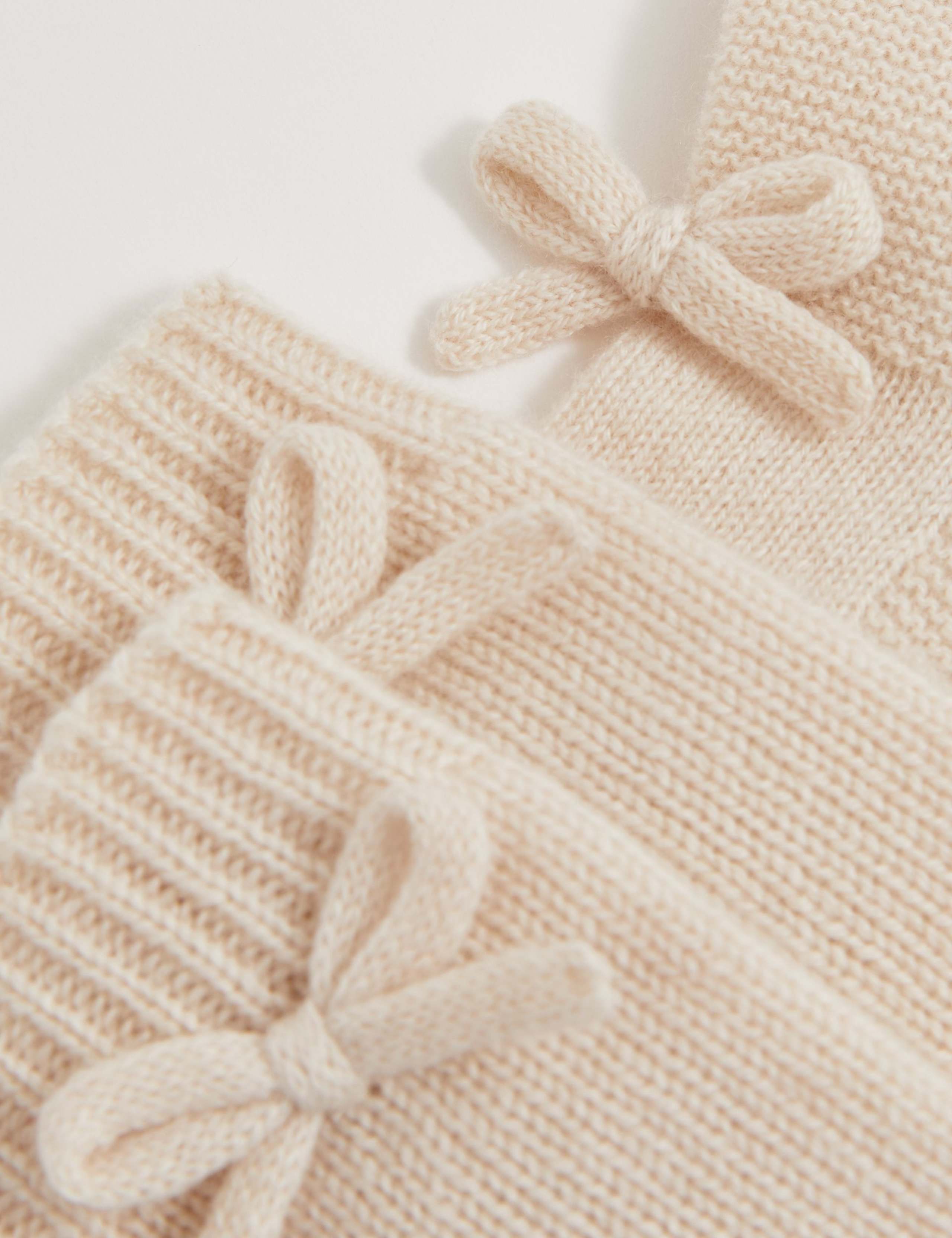 Kids' Pure Cashmere Knitted Boots and Mittens 5 of 6