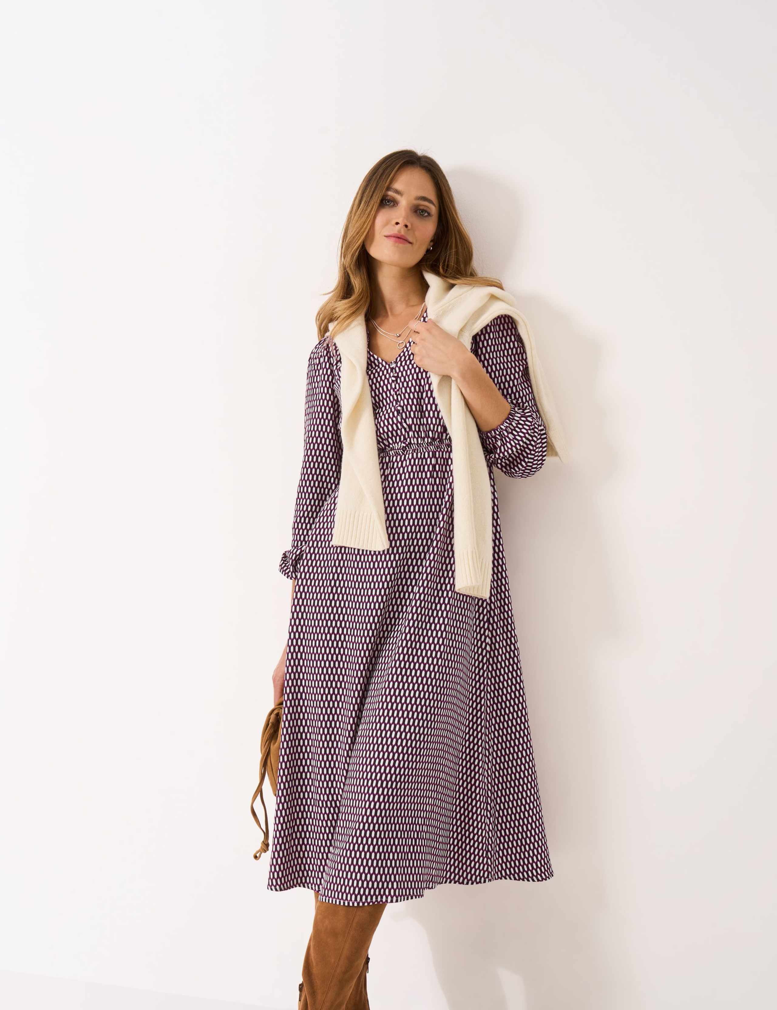 Printed V-Neck Midi Tea Dress 4 of 5