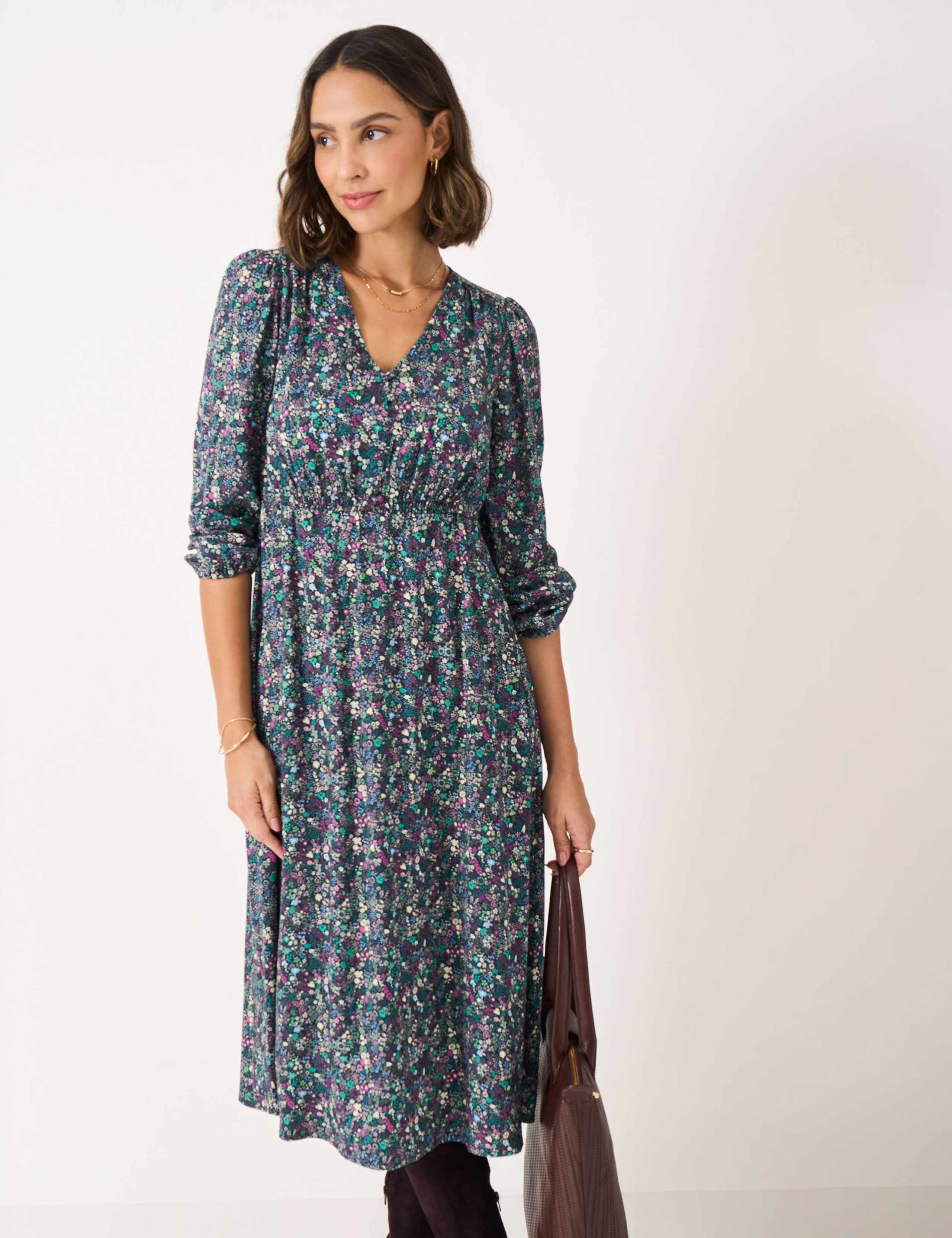 Printed V-Neck Midi Tea Dress 4 of 5