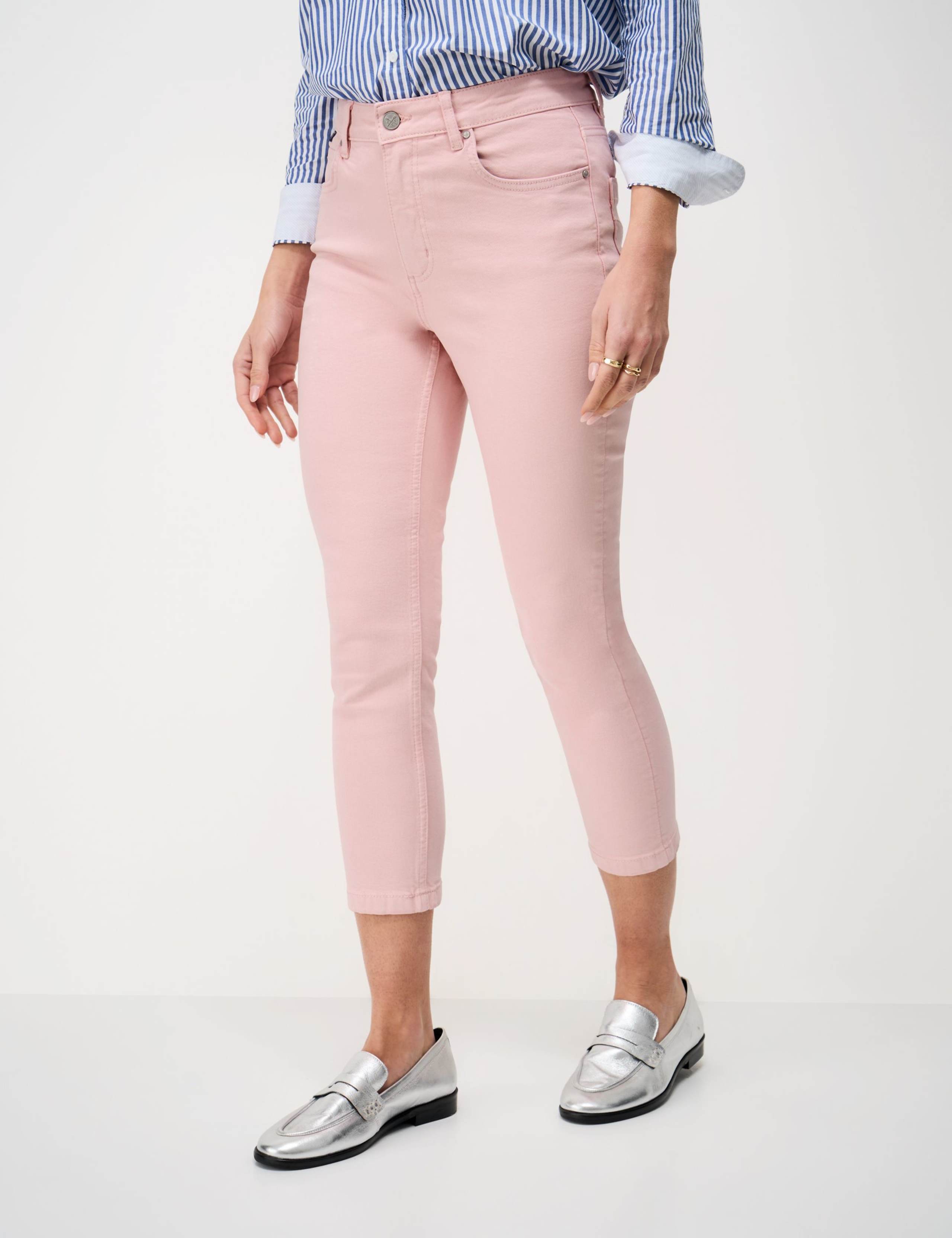 Mid Rise Slim Fit Cropped Jeans 3 of 5