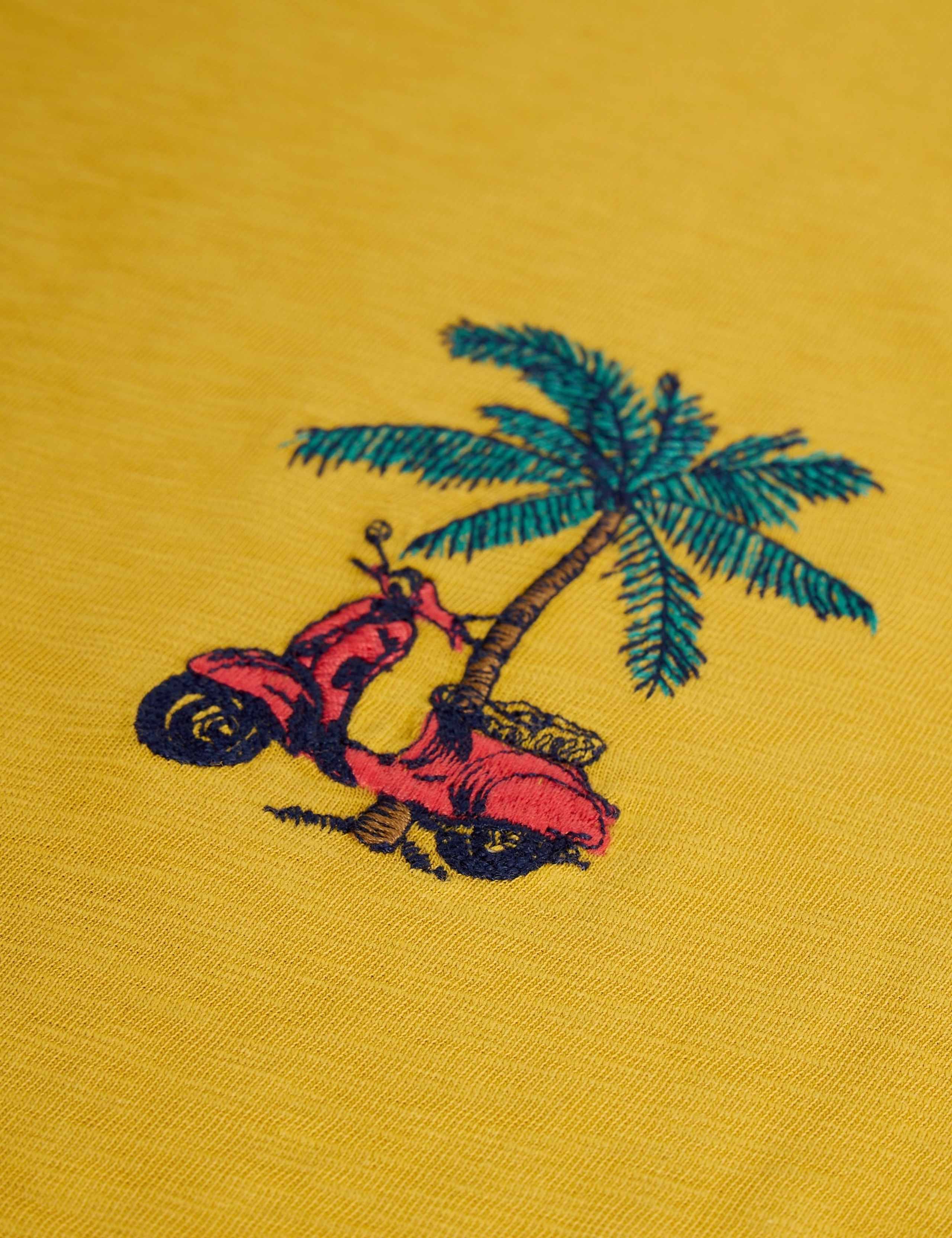 Pure Cotton Fish Graphic Crew Neck T-Shirt 6 of 6
