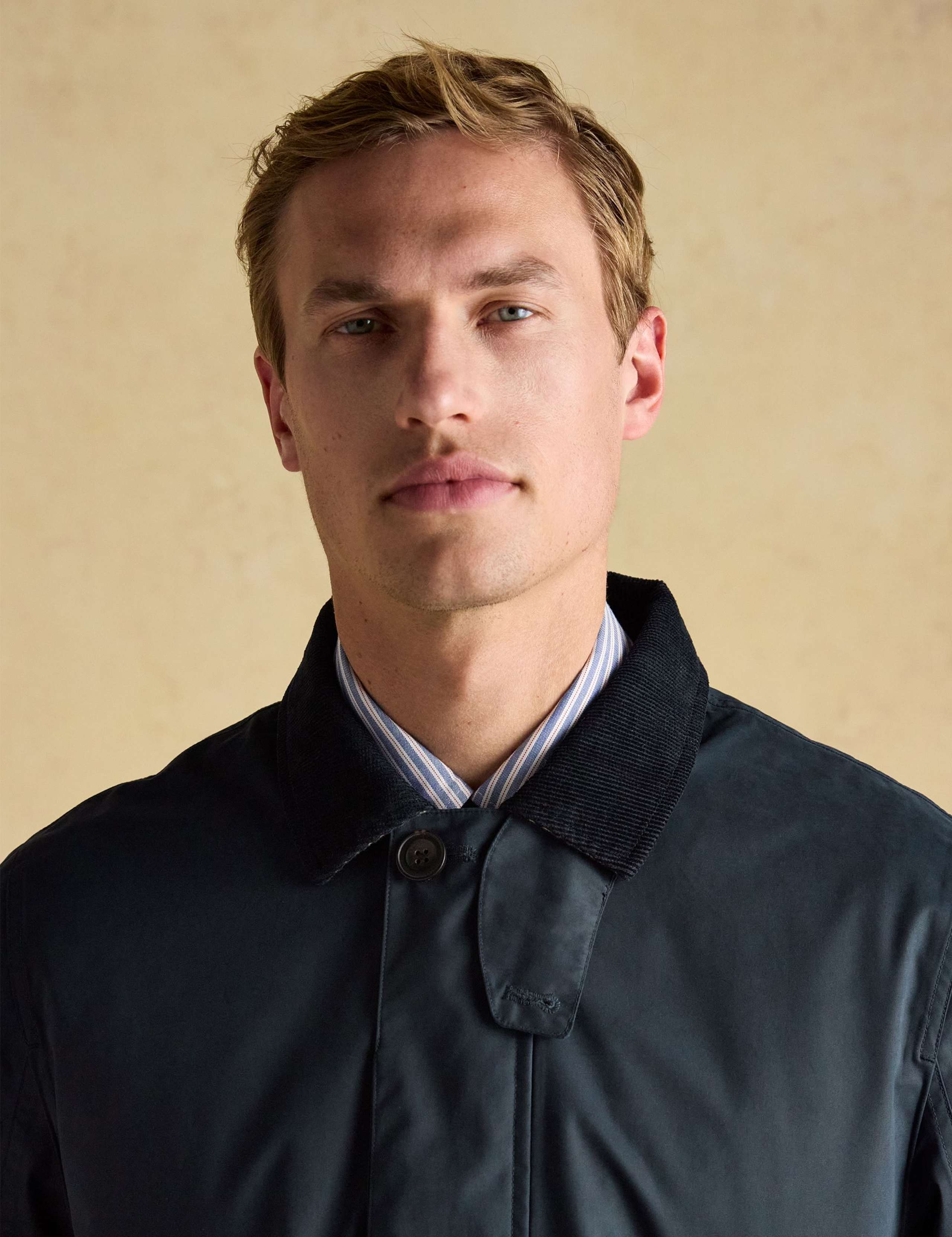 Cotton Blend Collared Waterproof Raincoat 6 of 11