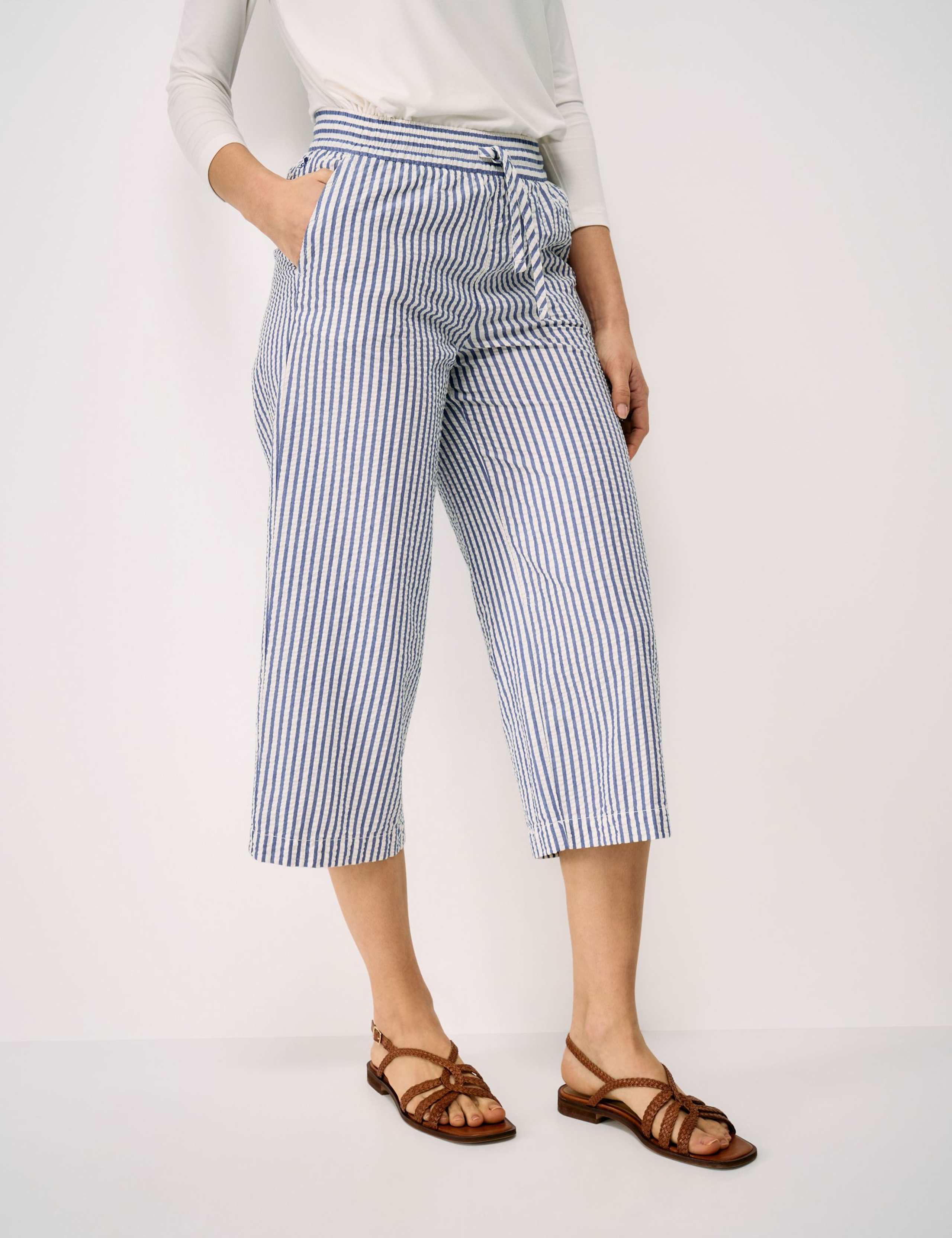 Striped Seersucker Wide Leg Cropped Trousers 3 of 5