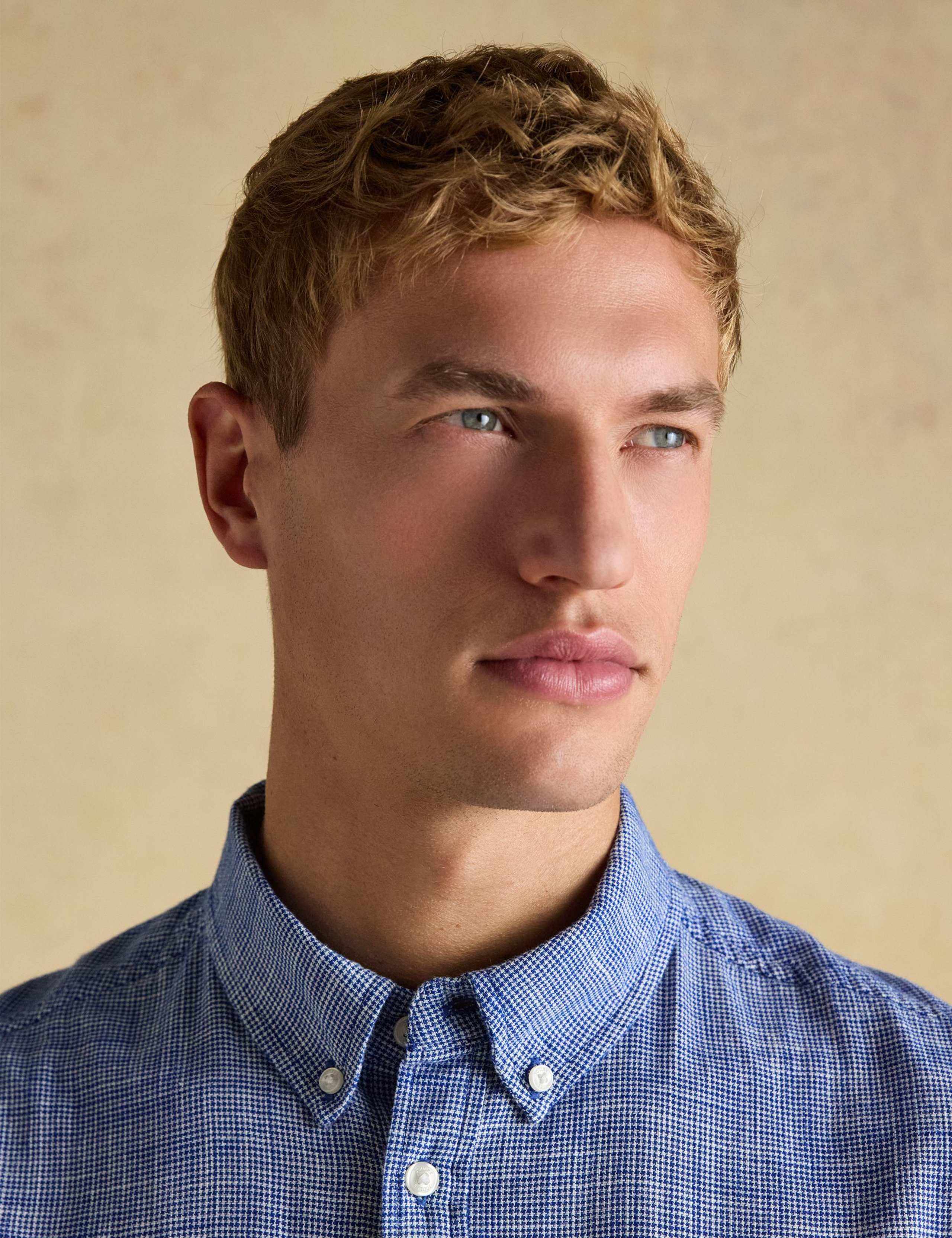 Regular Fit Puppytooth Short Sleeve Shirt 6 of 8