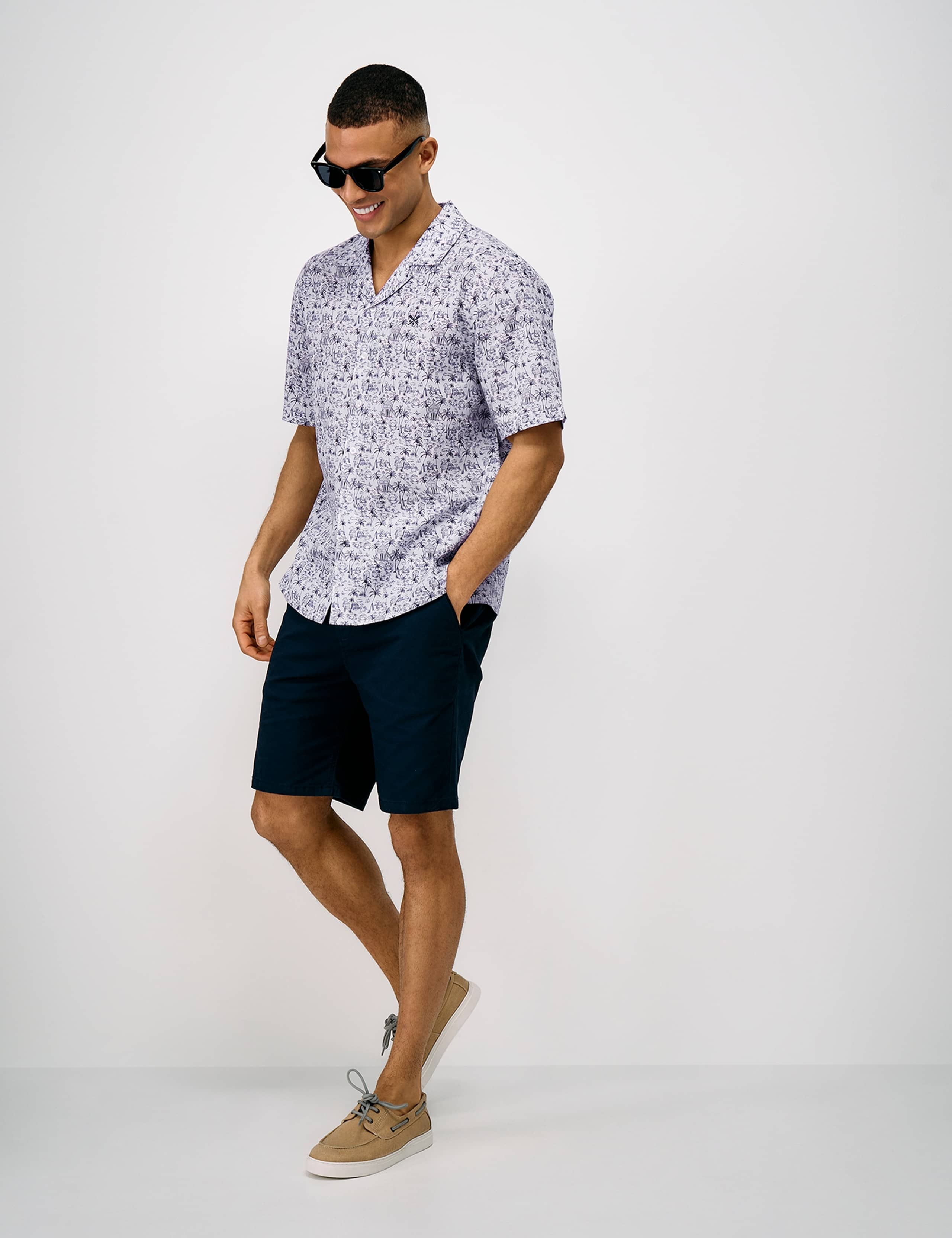 Relaxed Fit Pure Cotton Tropical Short Sleeve Shirt 2 of 4