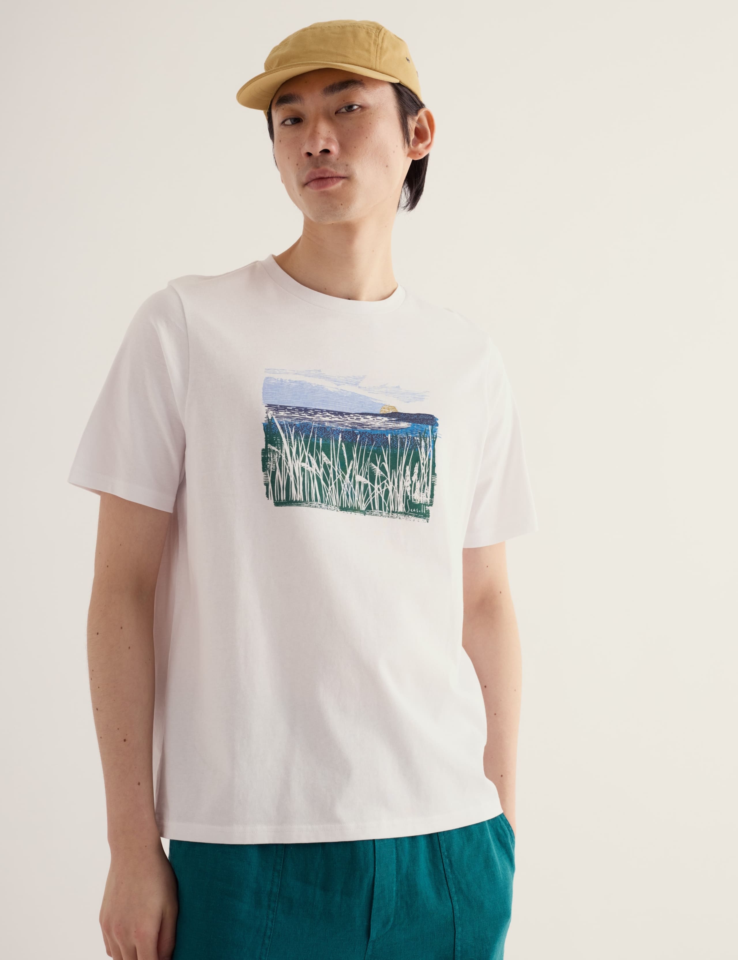 Pure Cotton Sea Graphic Crew Neck T-Shirt 3 of 5