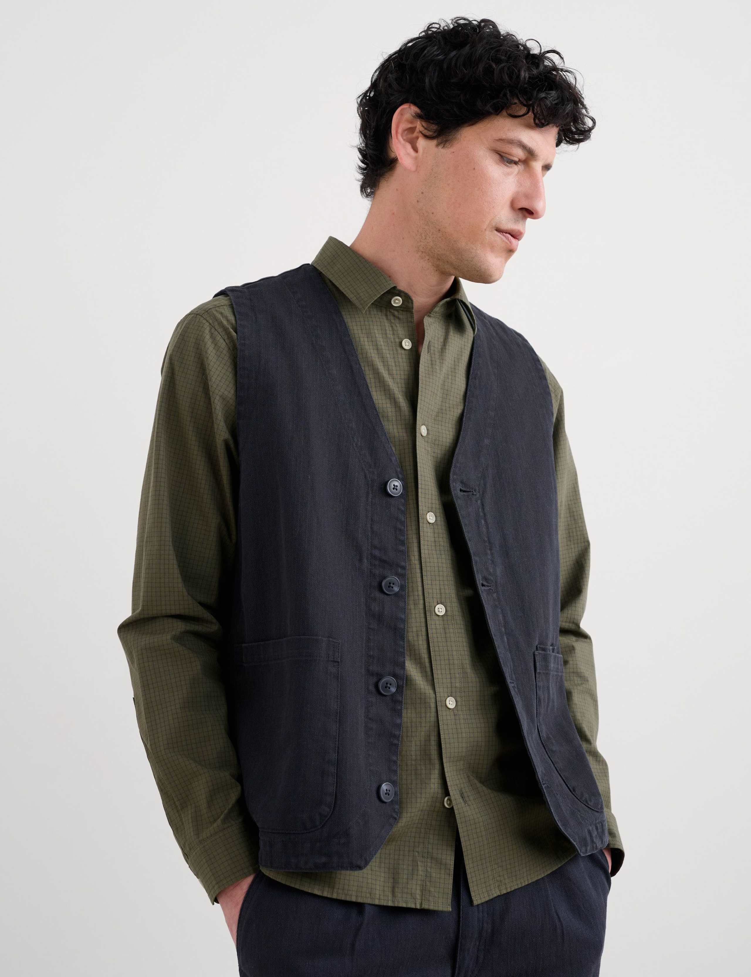Regular Fit Linen Rich Herringbone Waistcoat 3 of 5