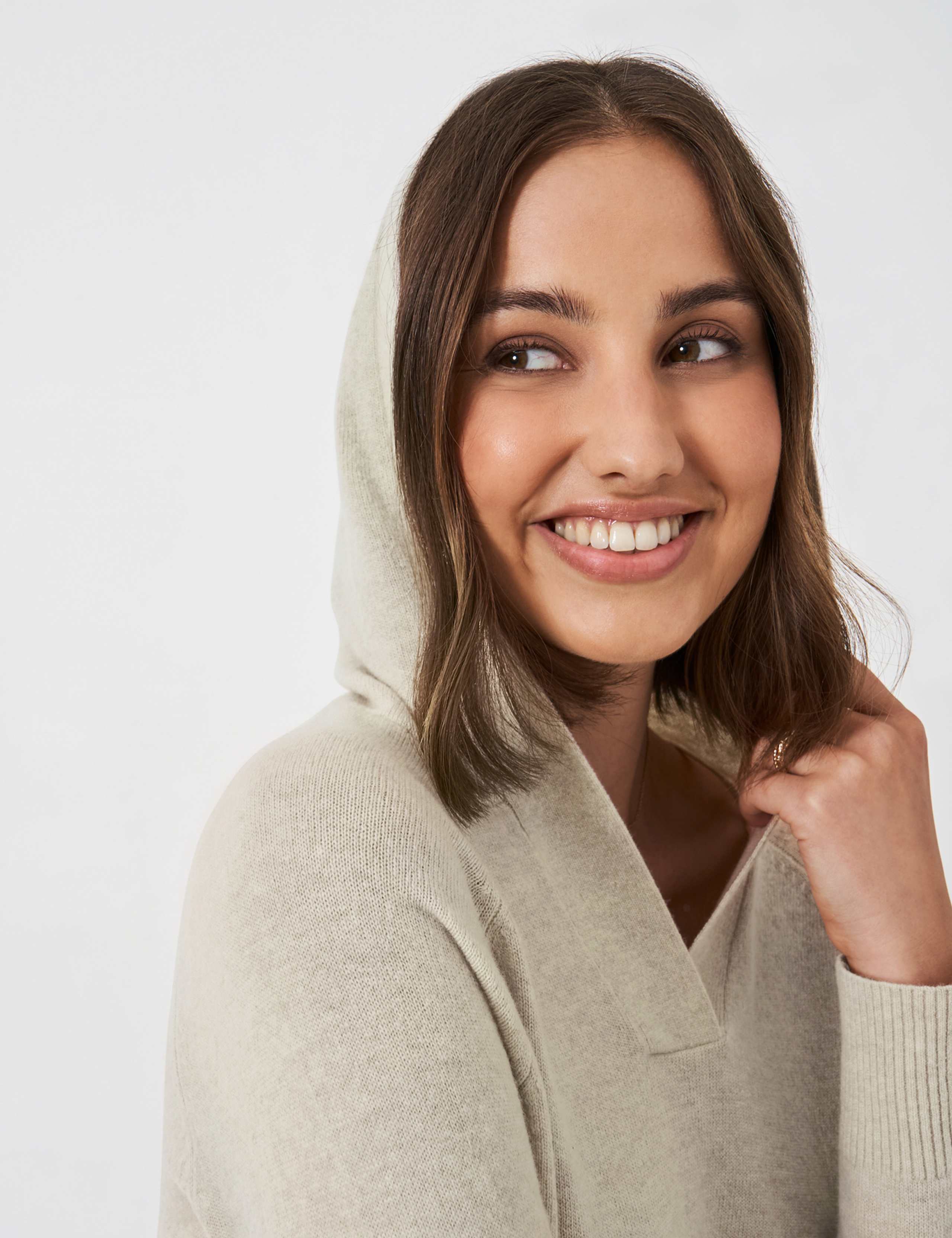 Merino Wool Rich Hoodie 4 of 5