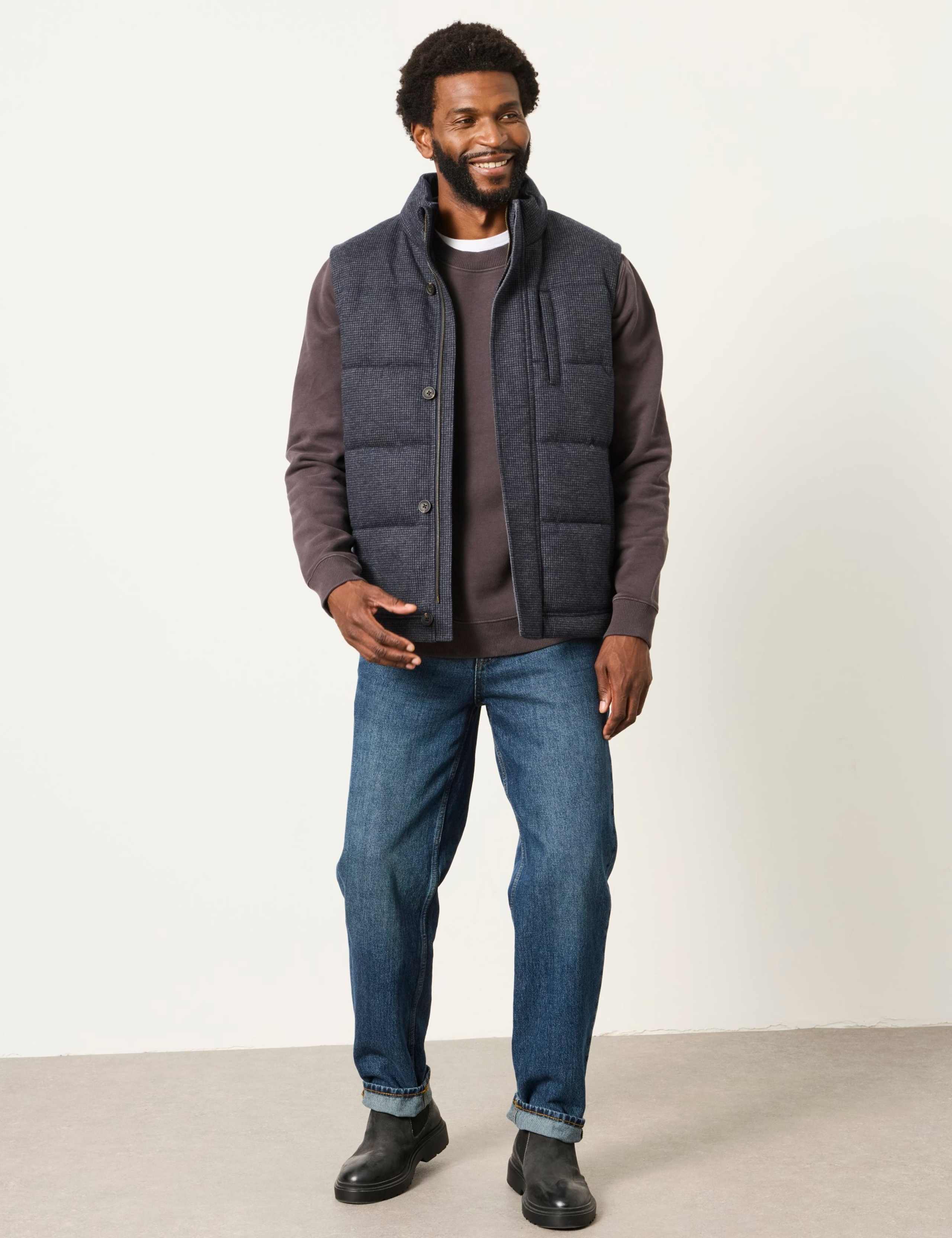 Lightweight Padded Gilet 3 of 7