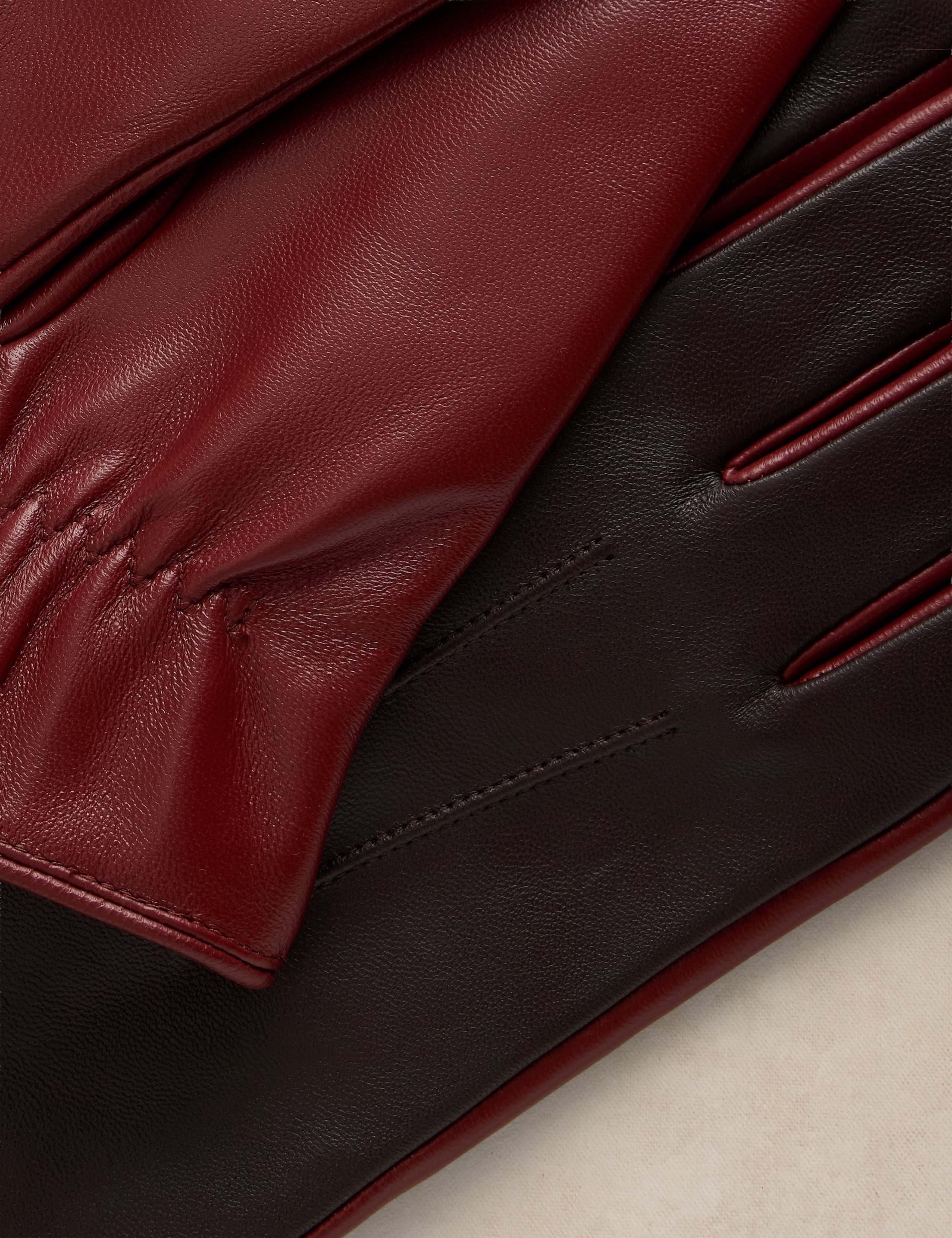 Leather Gloves 3 of 3