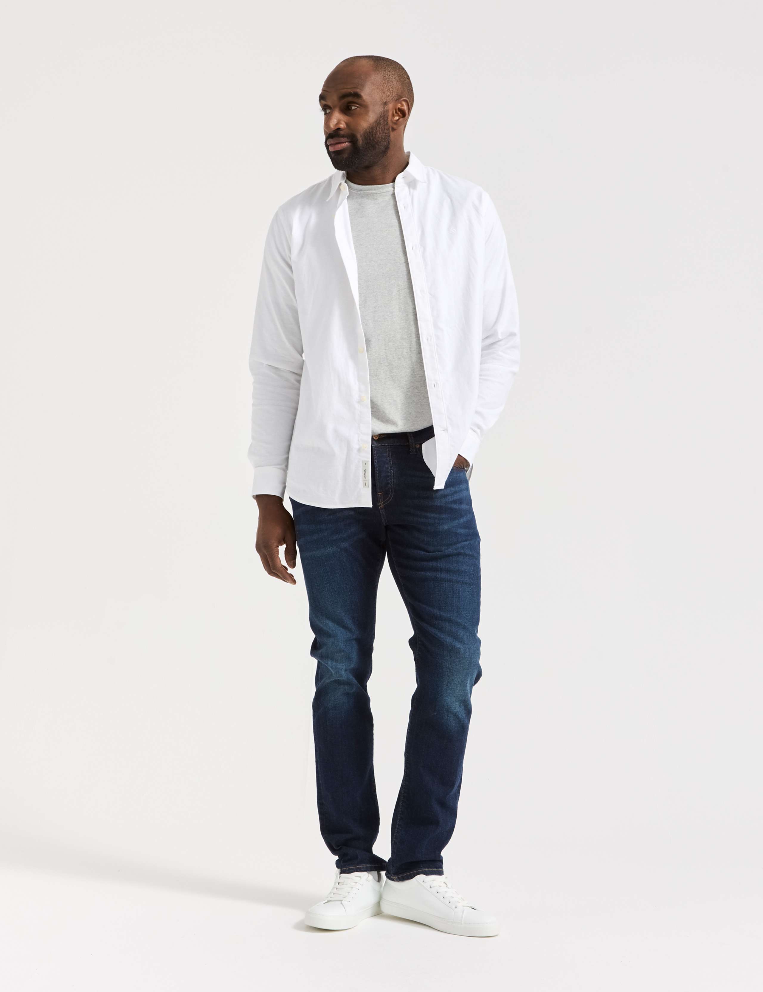 Regular Fit 5 Pocket Slim Jeans 3 of 6