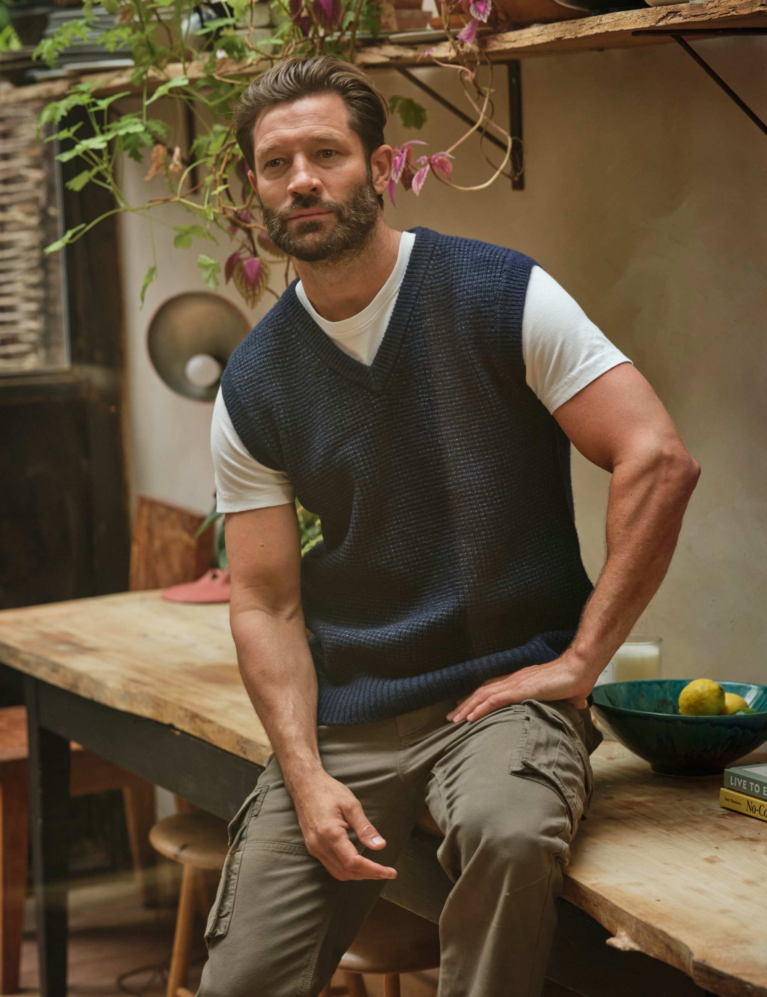 Textured V-Neck Knitted Vest 3 of 8