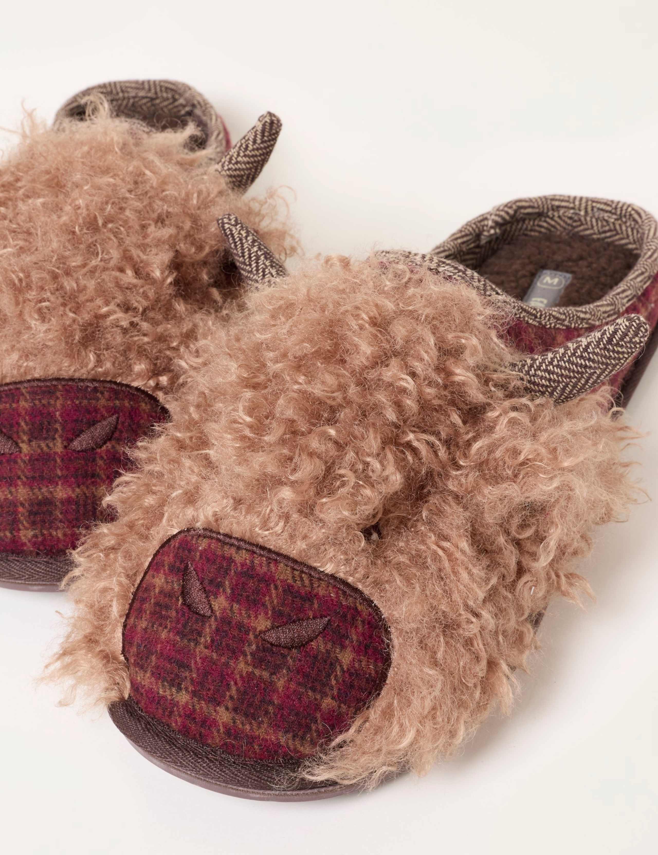 Highland Cow Novelty Mule Slippers 3 of 3