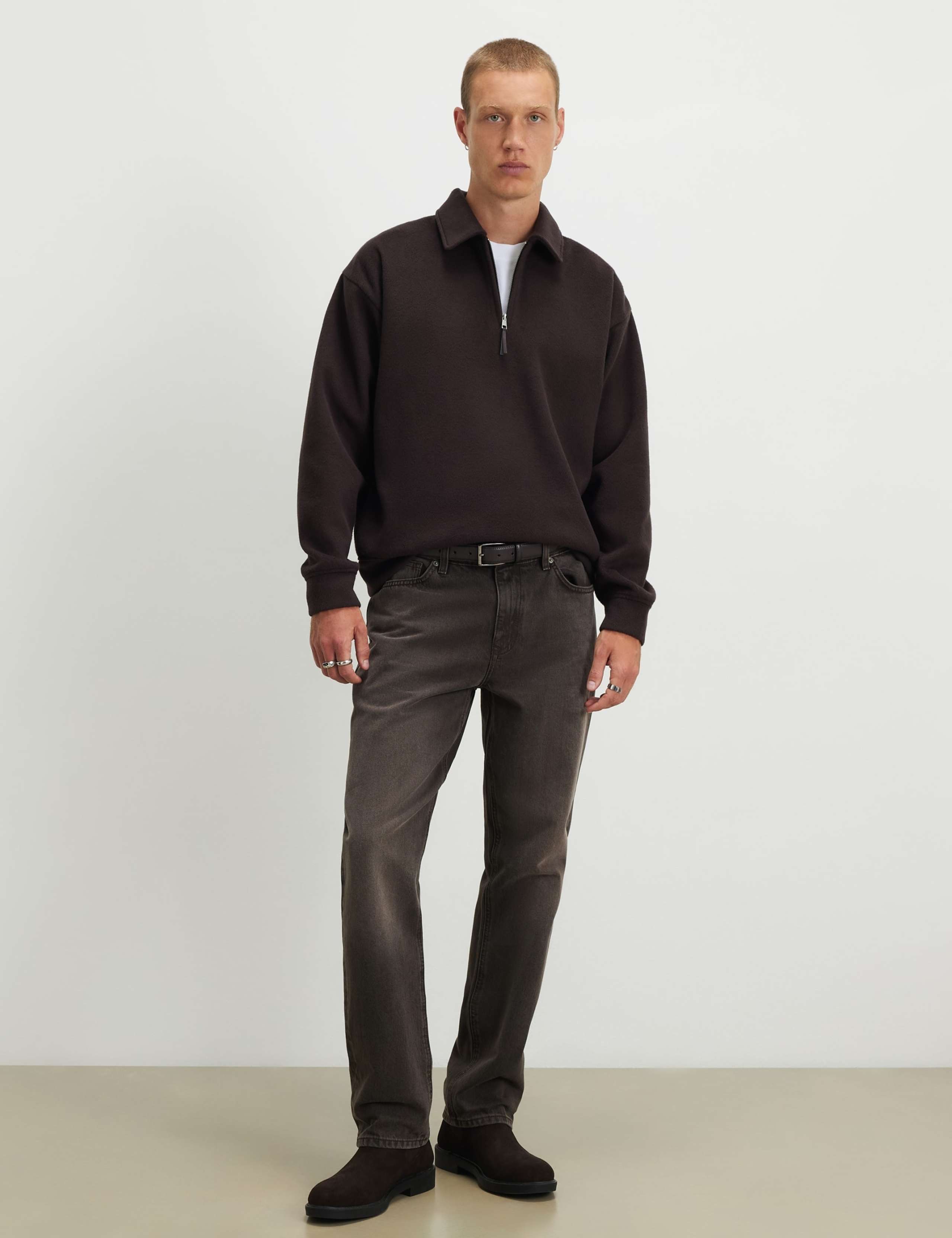 Straight Fit 5 Pocket Rigid Jeans 2 of 6