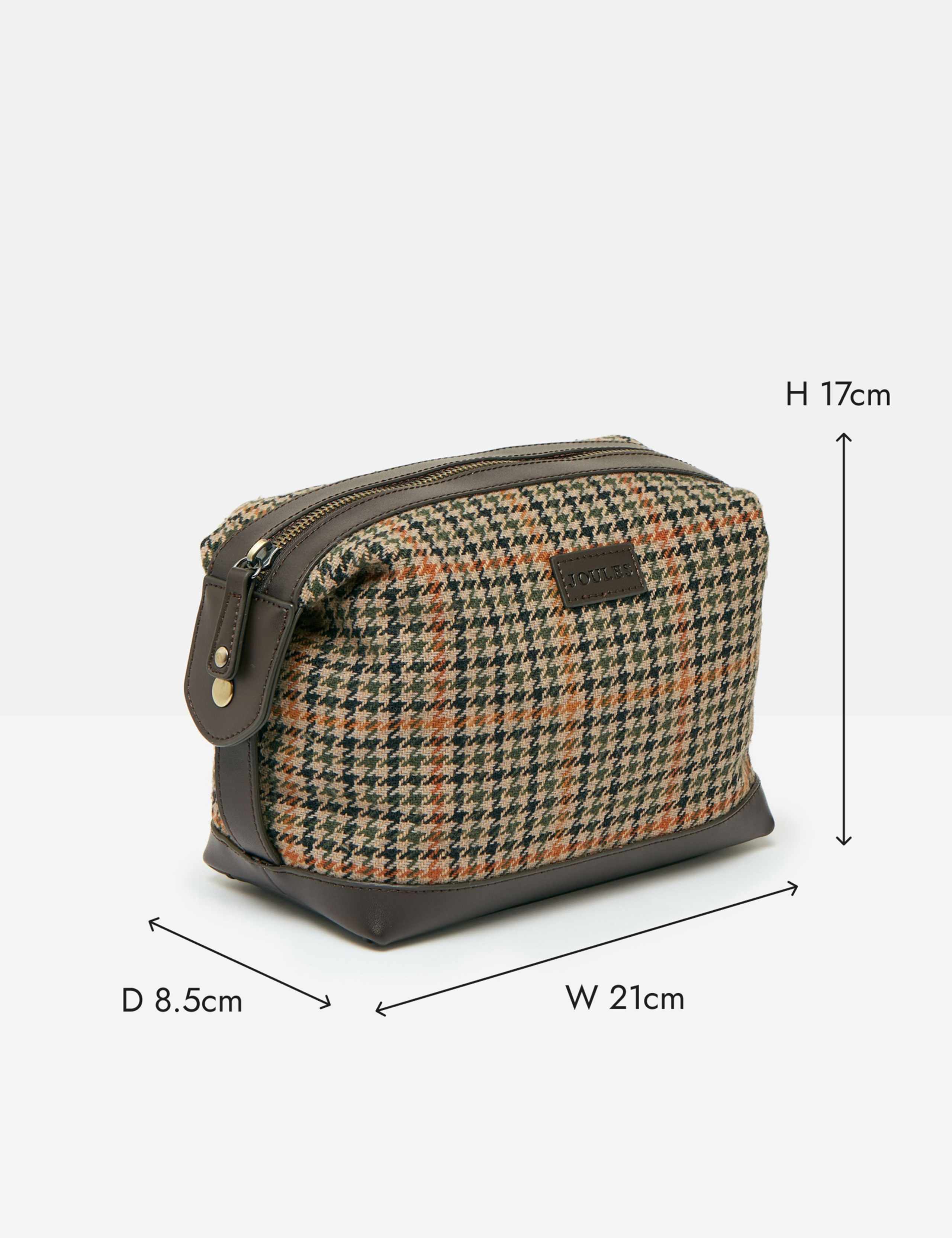 Tweed Washbag 7 of 7