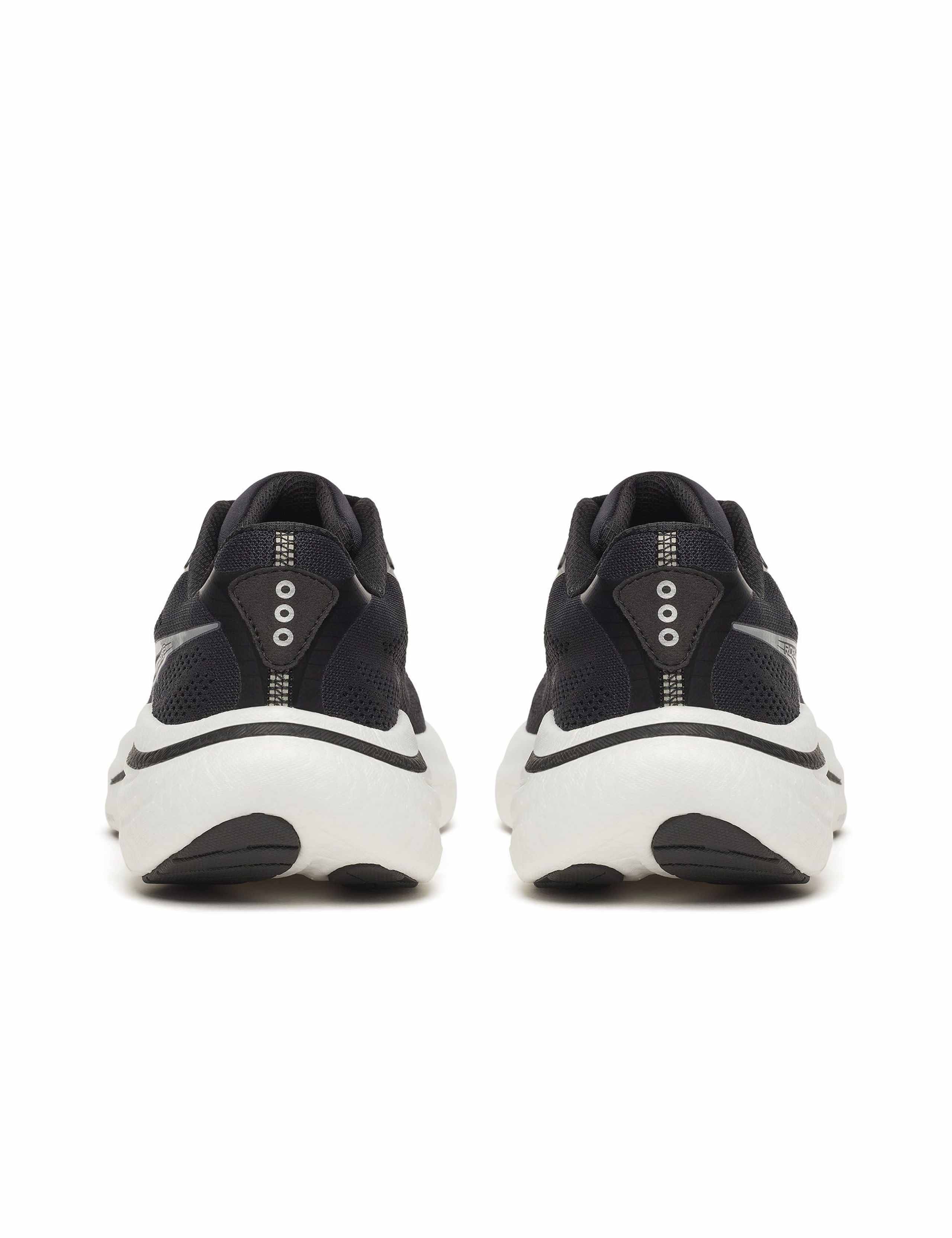 Guide 19 Running Trainers 4 of 6