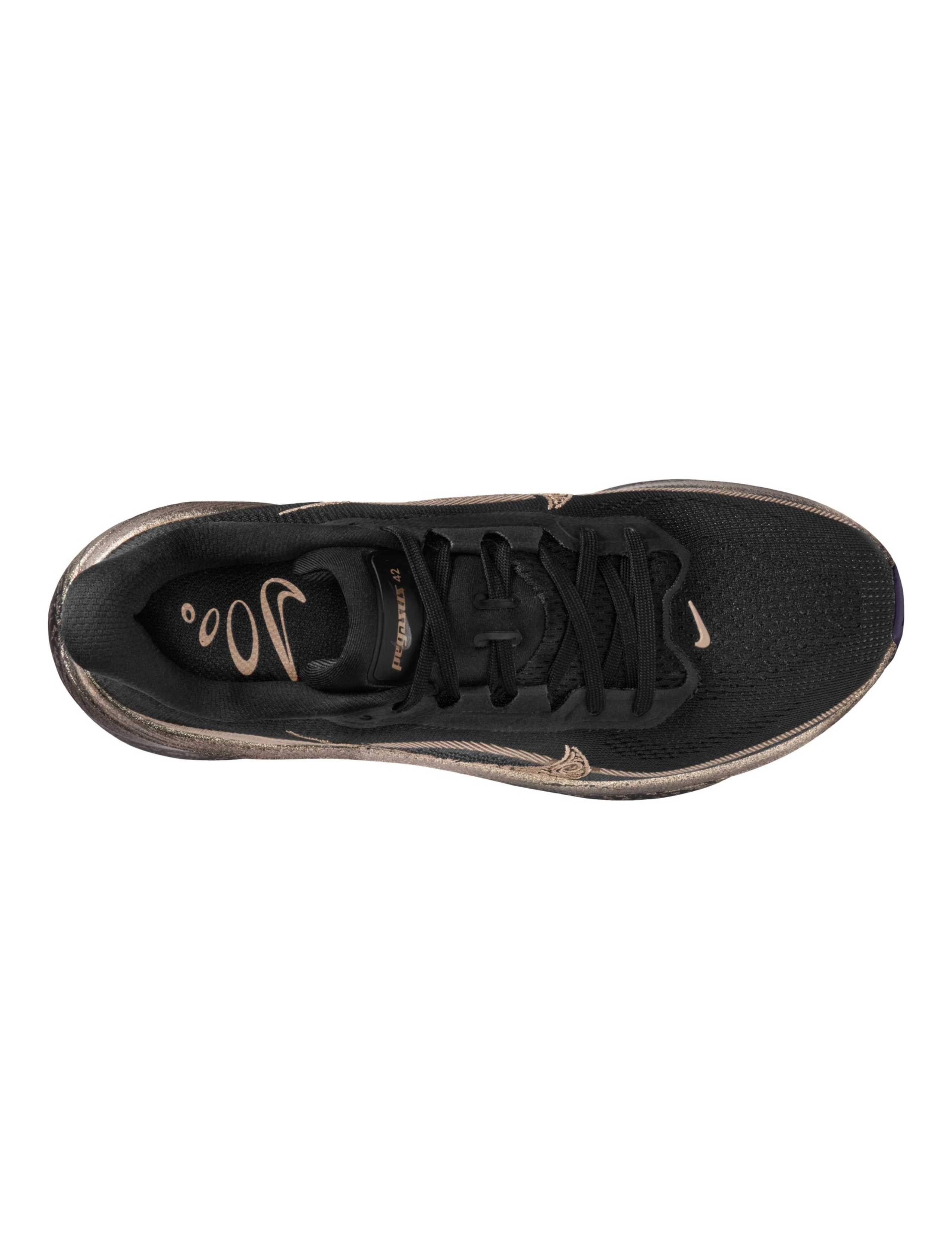 Nike Pegasus 42 Keely Hodgkinson Trainers 3 of 4