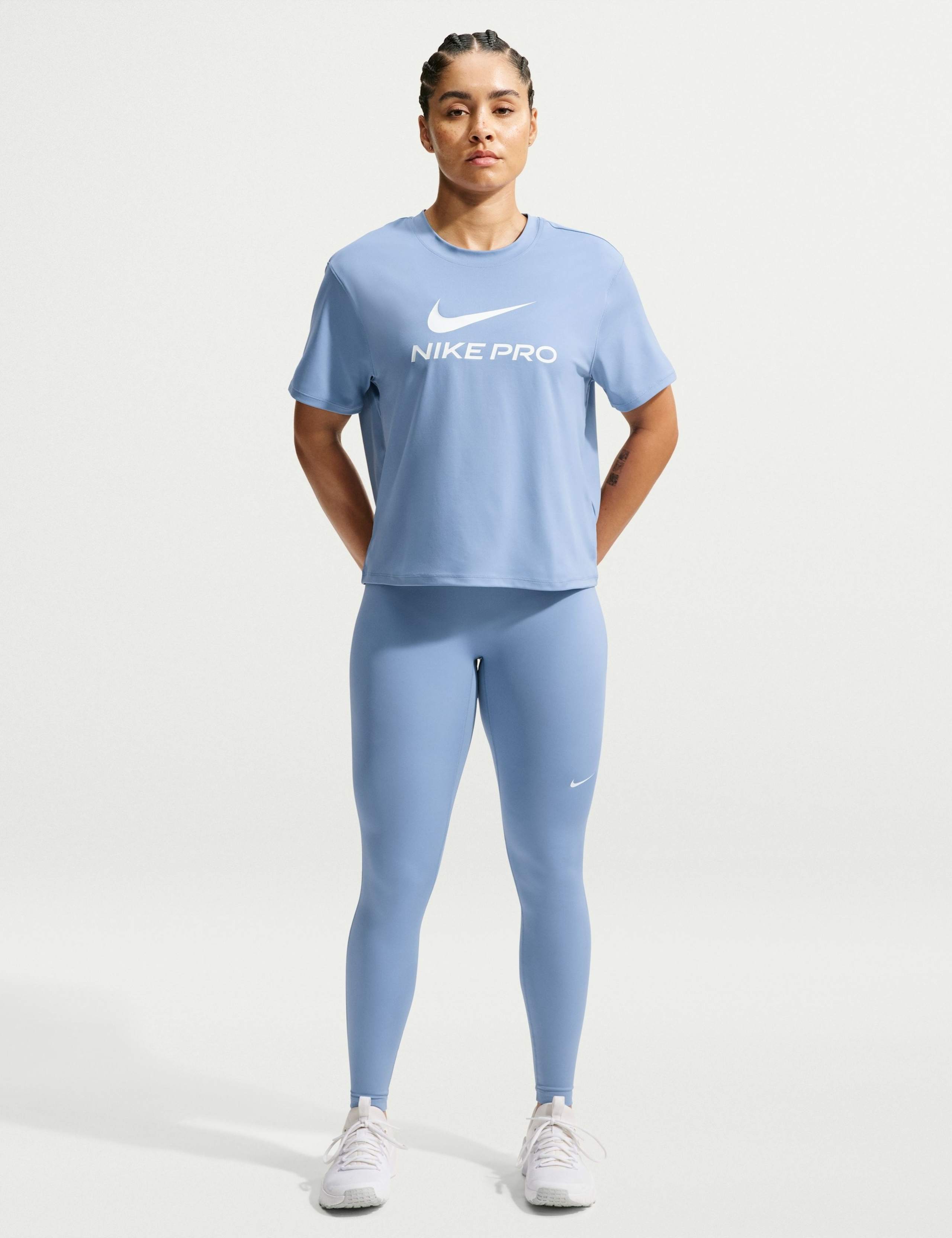 Pro Leggings 3 of 6